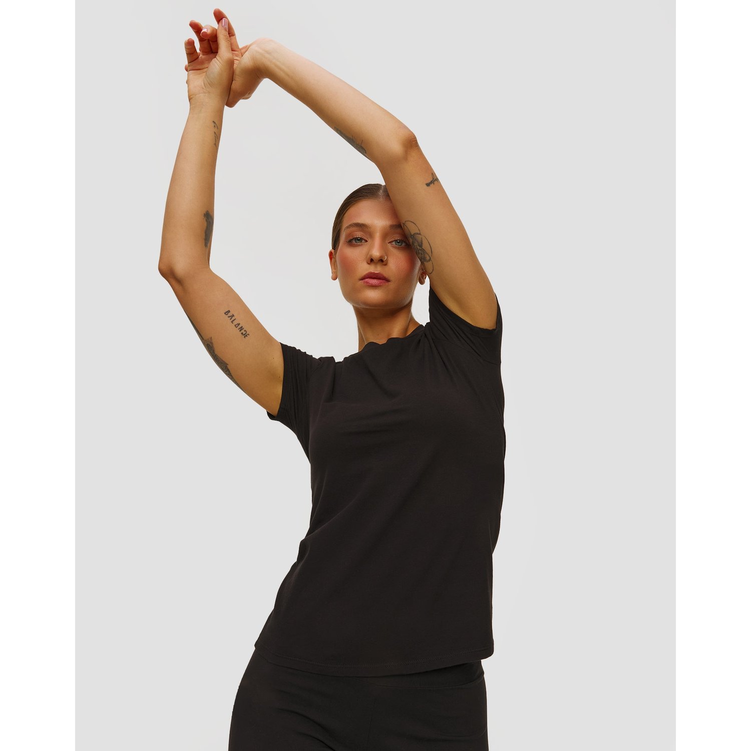 Czarny T-shirt Damski Deha