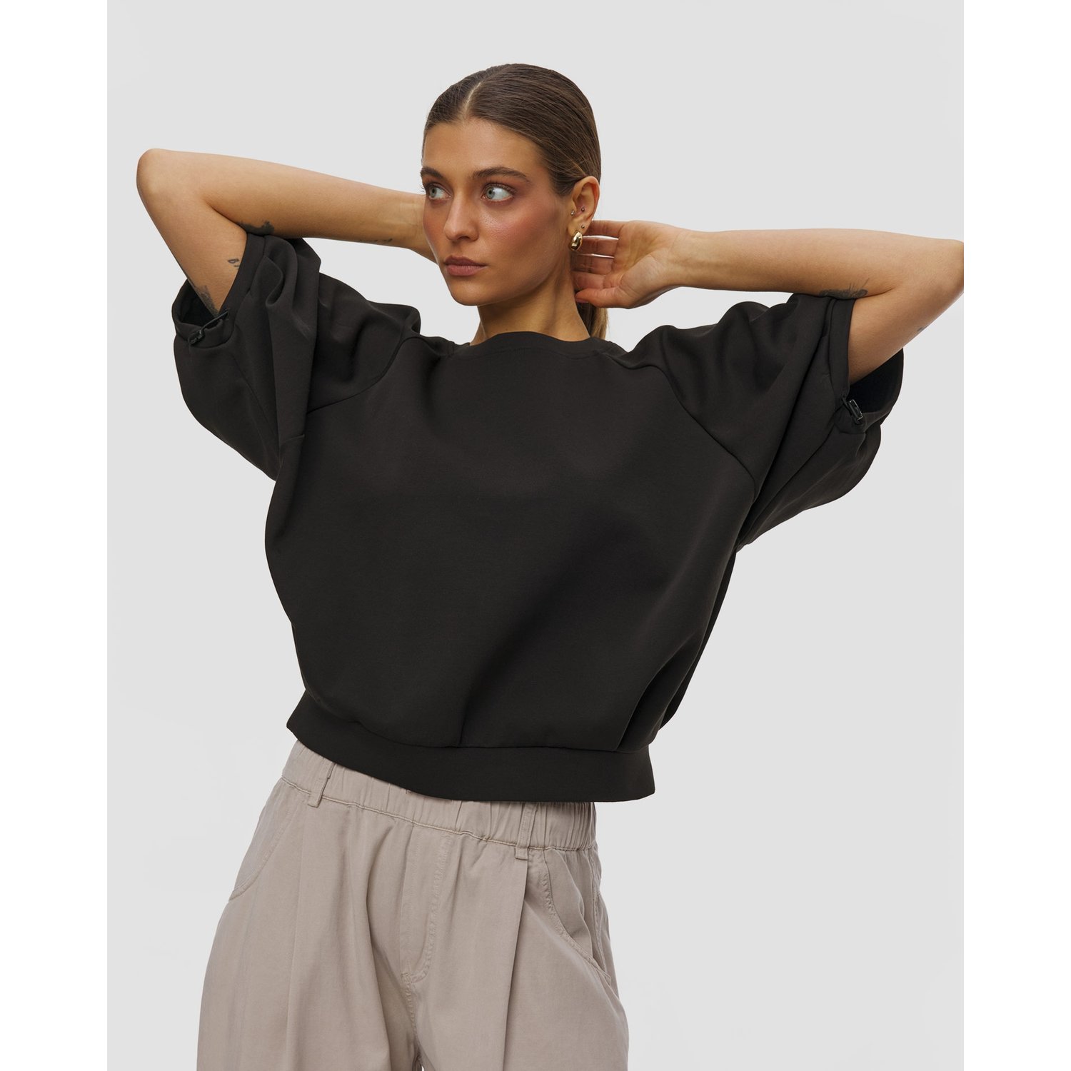 Czarna Bluza Scuba Z Krótkim Rękawem Damska Deha