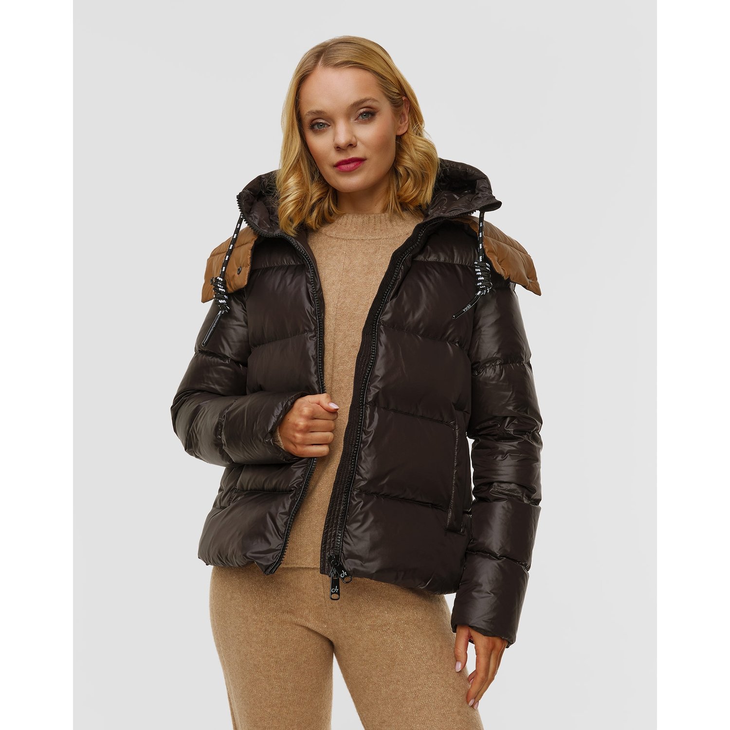 Czarna Kurtka Puchowa Damska Deha