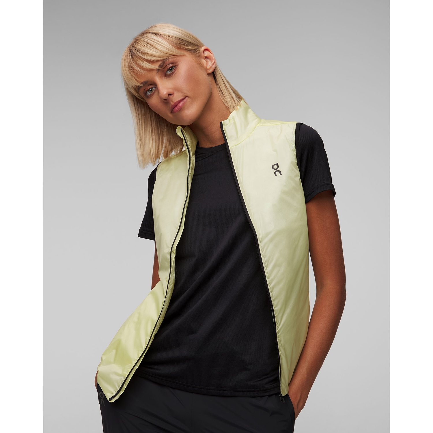 Kamizelka Sportowa Damska On Running Weather Vest