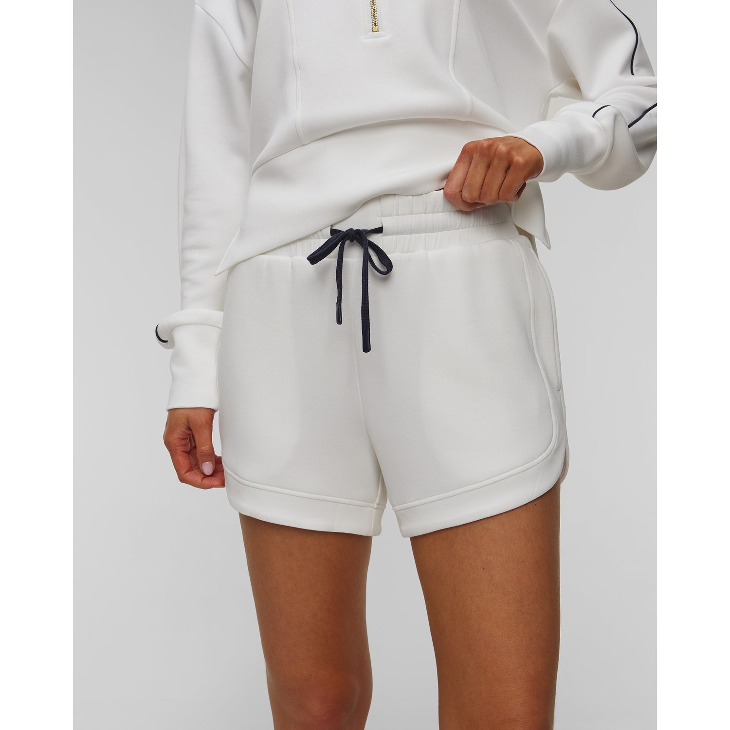 Białe Szorty Dresowe Damskie Varley Ollie High Rise Short 3.5