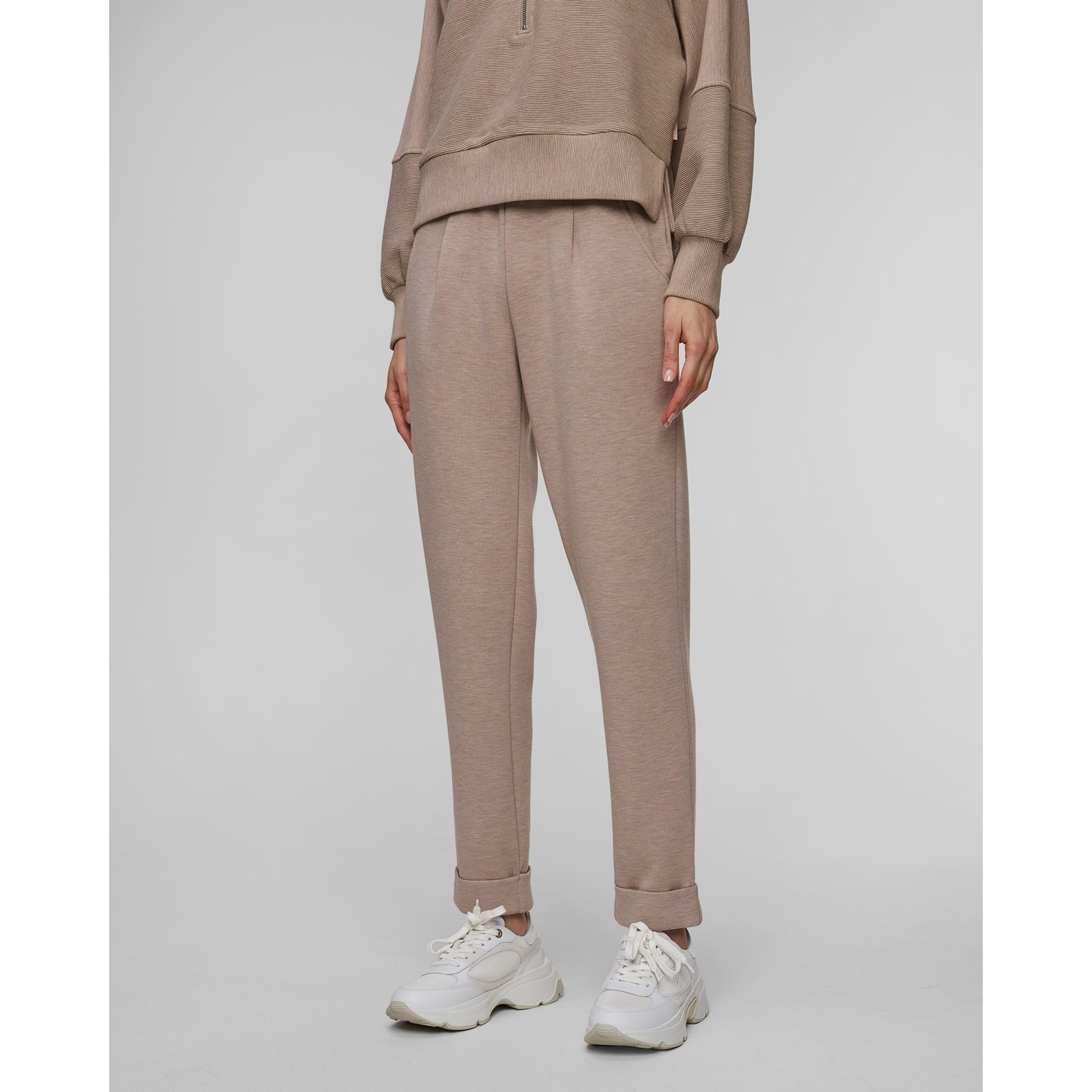 Jasnobrązowe Spodnie Dresowe Damskie Varley The Rolled Cuff Pant 28.5