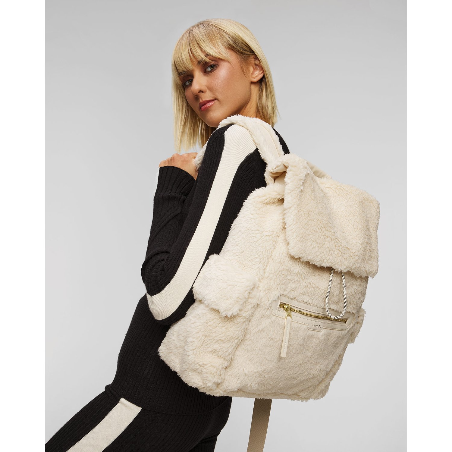 Beżowy Plecak Futerkowy Damski Varley Bala Sherpa Backpack