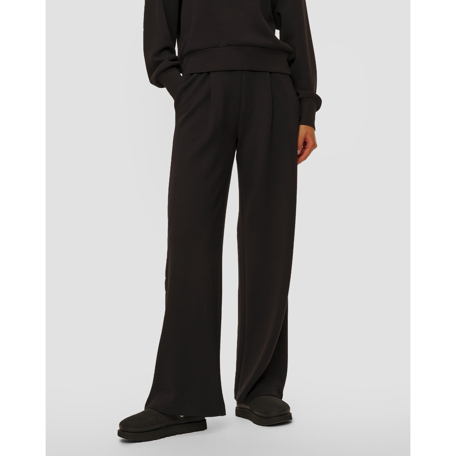 Czarne Spodnie Z Wiskozy Damskie Varley The Extra Wide Leg Pant 32