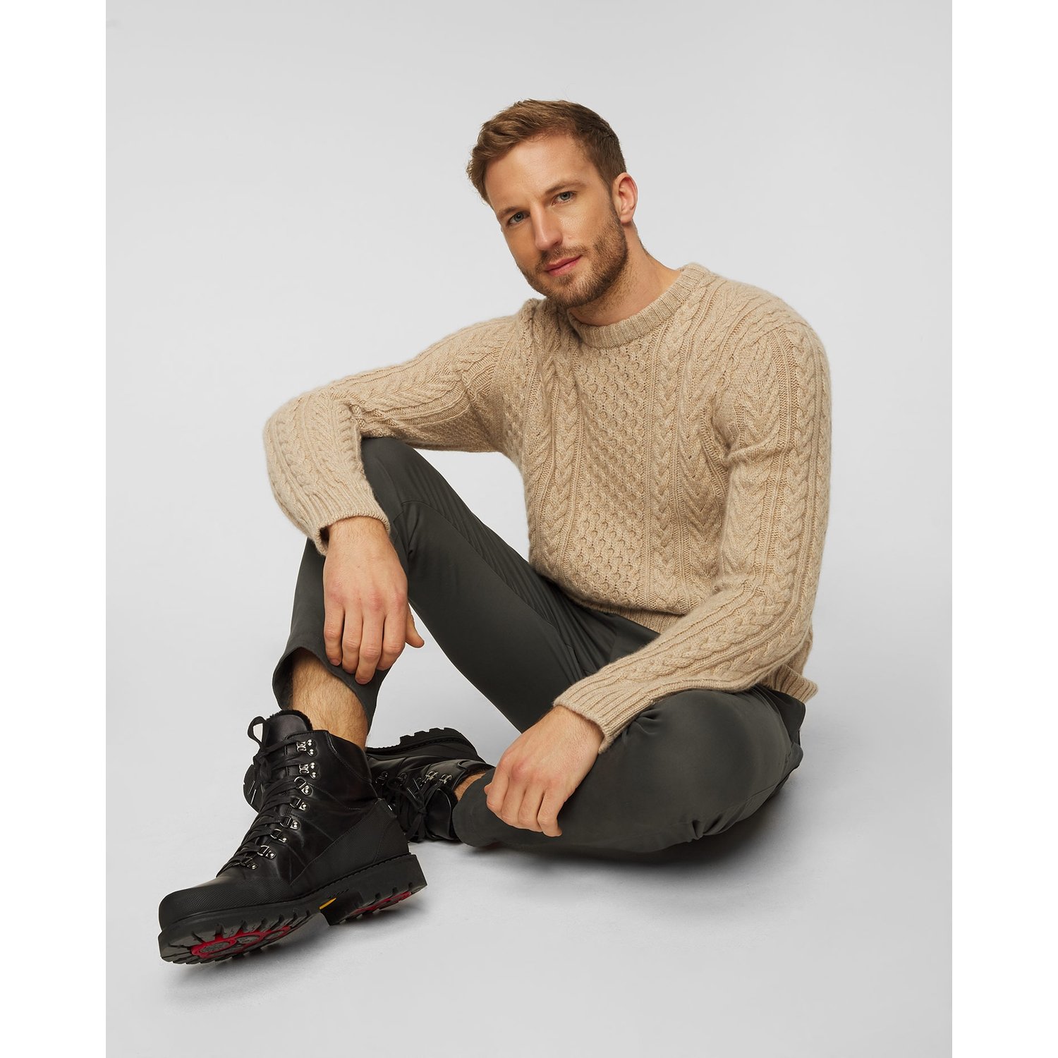 Beżowy Sweter Kaszmirowy Męski Johnstons Of Elgin