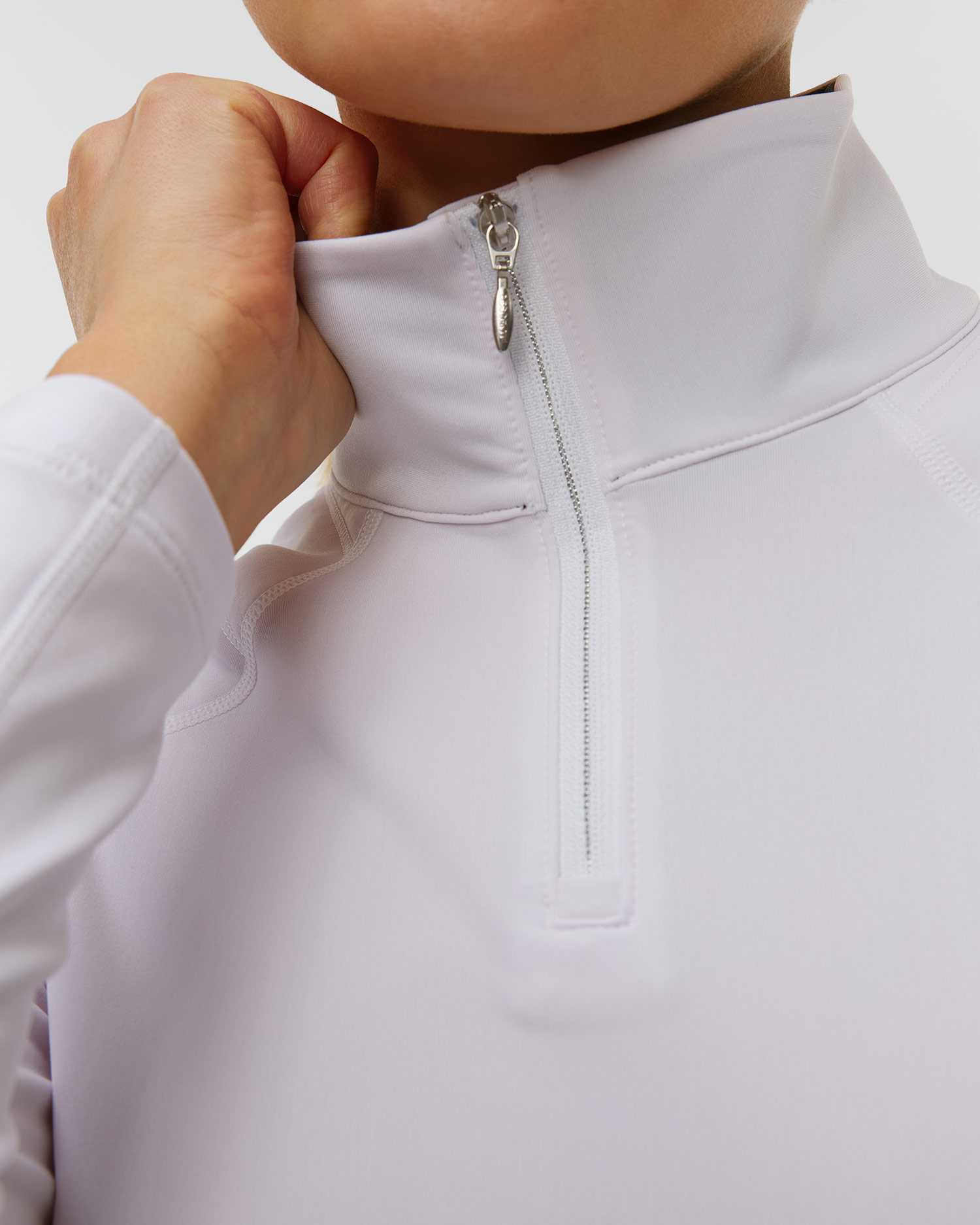 Descente Womens T-Neck Ski-Rollkragenpullover für Damen in Weiß