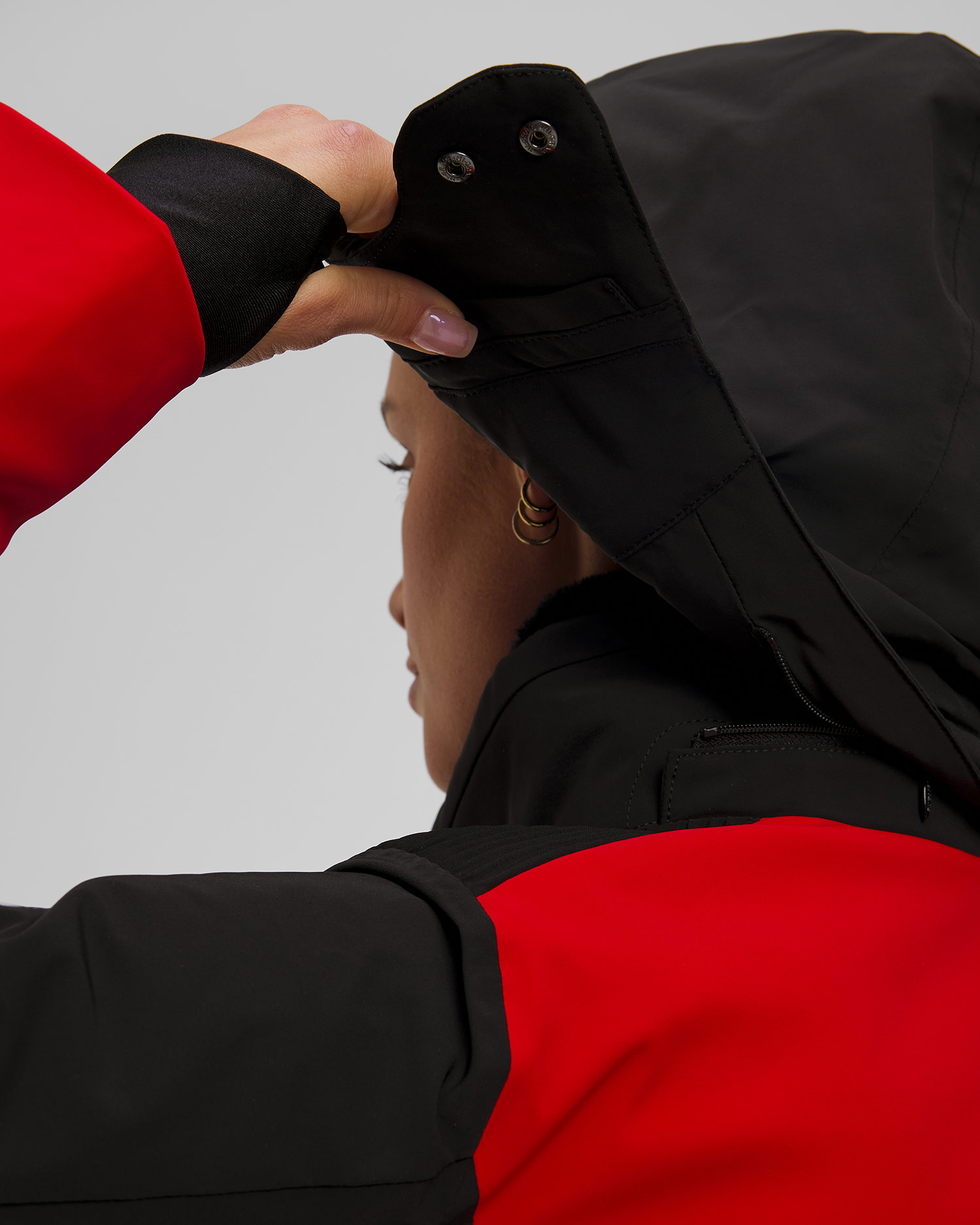 Descente Shoulder Shirring Daunen-Skijacke für Damen