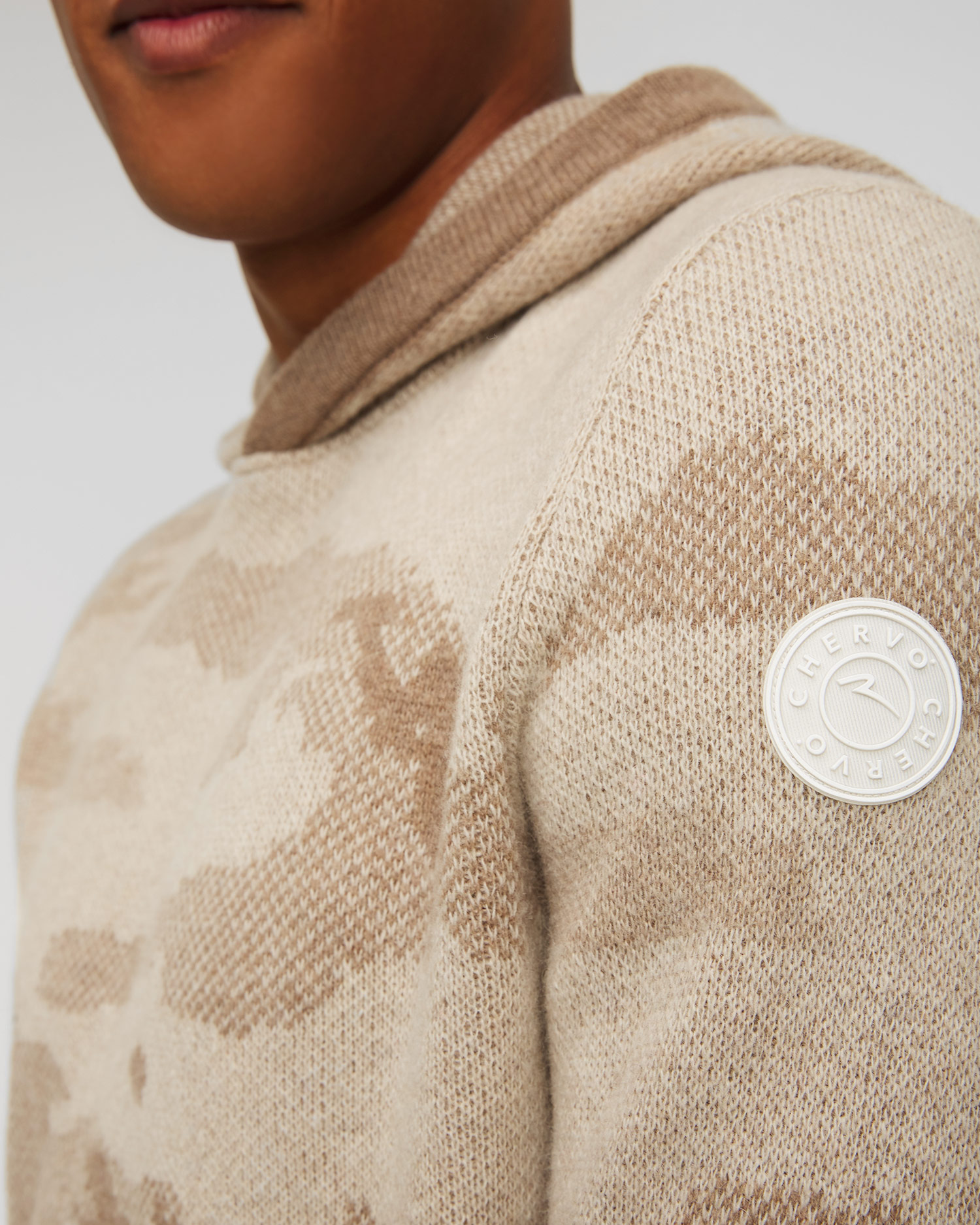 Vlnený sveter s kapucňou Chervo Nuovo