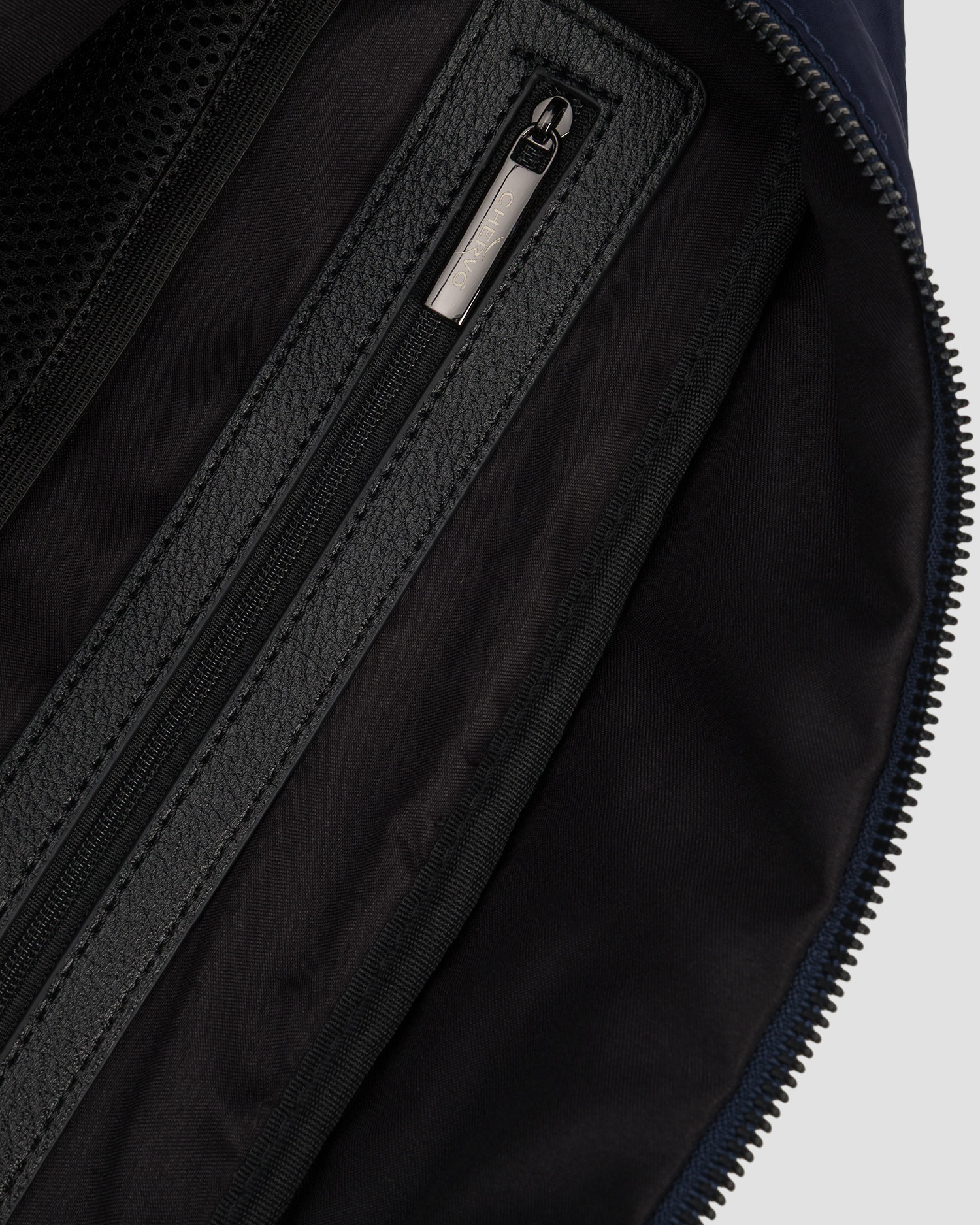 Sac bleu marine Chervo Corvino