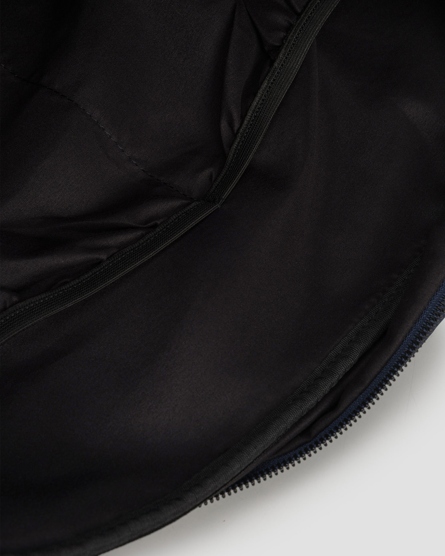 Sac bleu marine Chervo Corvino