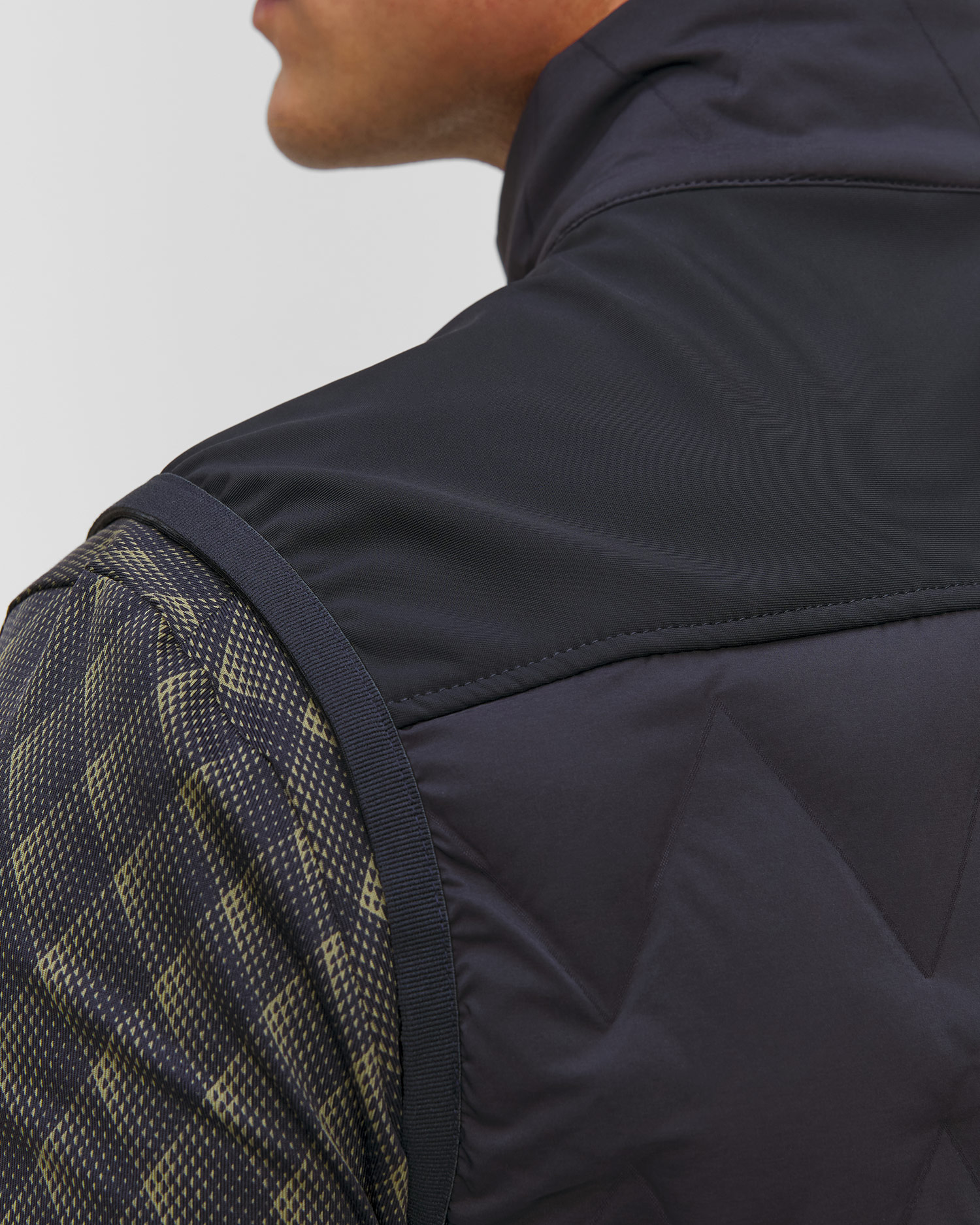 Granatowa kamizelka męska Chervo Esattore