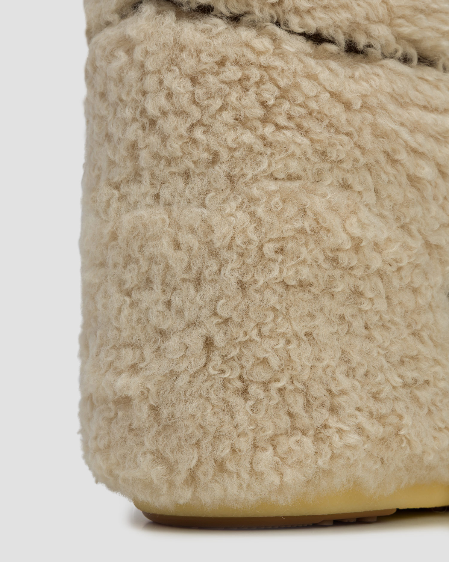 Béžové dámské sněhule s kožíškem Moon Boot Icon Curly Extra