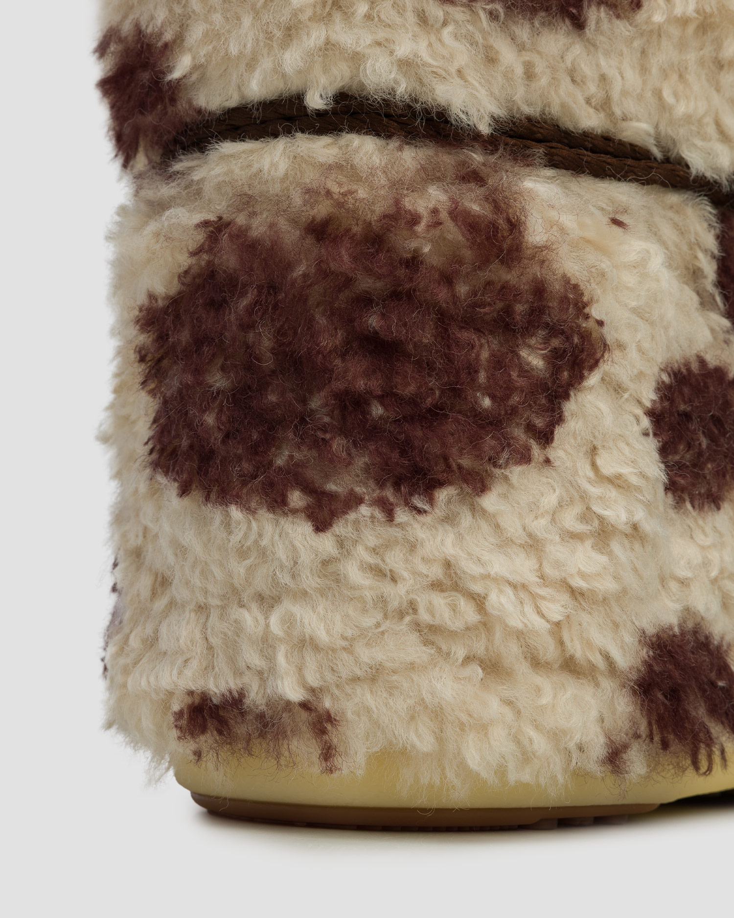 Futerkowe buty zimowe Moon Boot Icon Low Curly