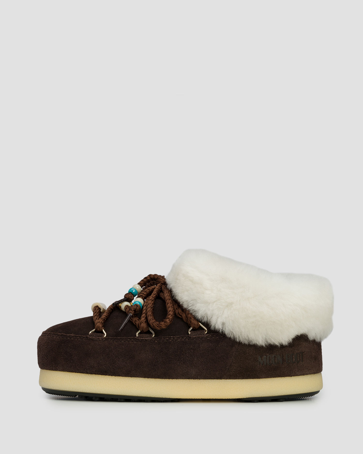 Brązowe buty zimowe damskie Moon Boot Resort Evx Mule Suede Beads