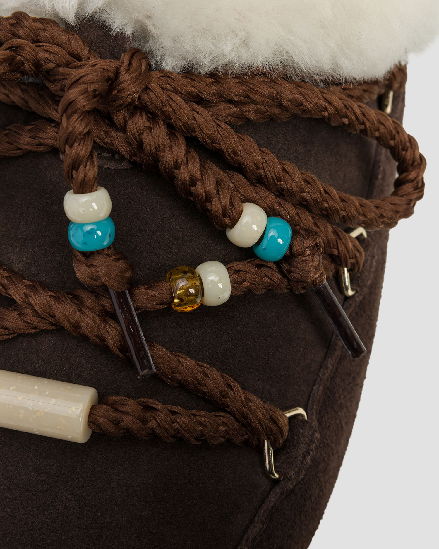 Brązowe buty zimowe damskie Moon Boot Resort Evx Mule Suede Beads