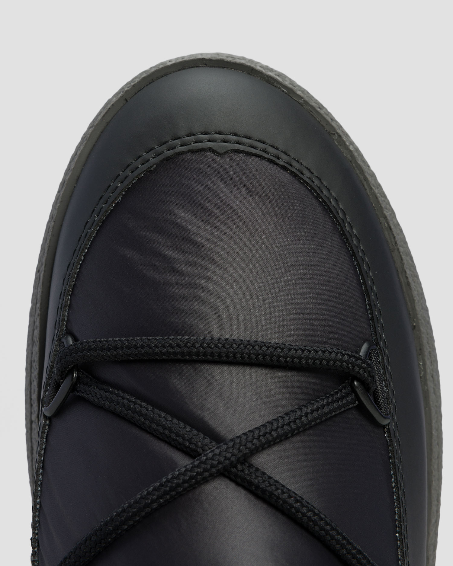 Czarne buty zimowe damskie Moon Boot Ltrack Low Nylon Wp