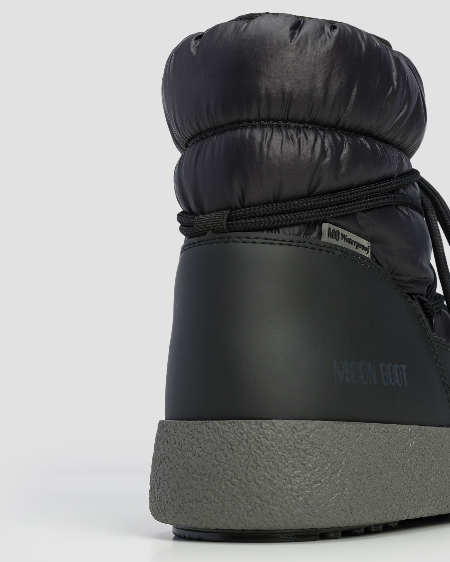 Czarne buty zimowe damskie Moon Boot Ltrack Low Nylon Wp