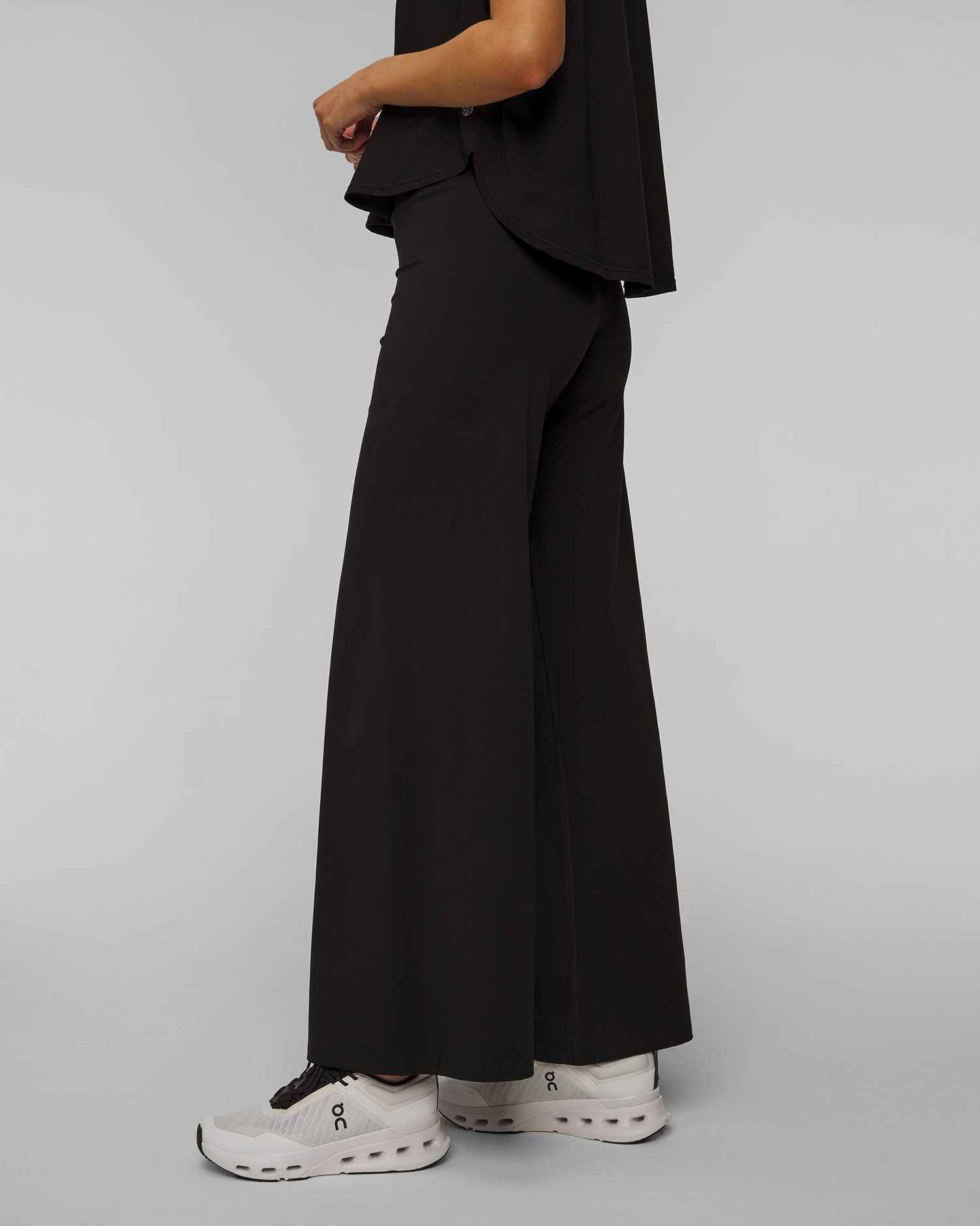 Pantaloni negri wide leg pentru femei Deha