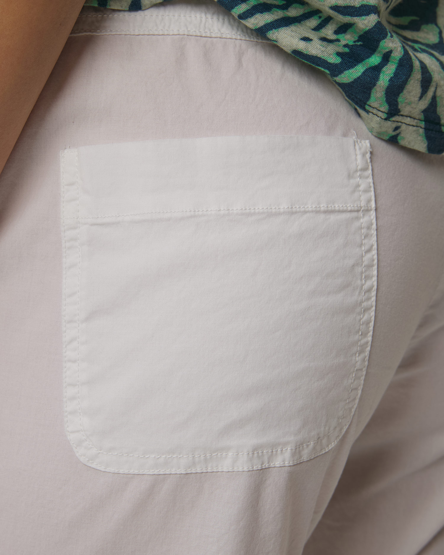 Pantalon blanc pour femmes Deha