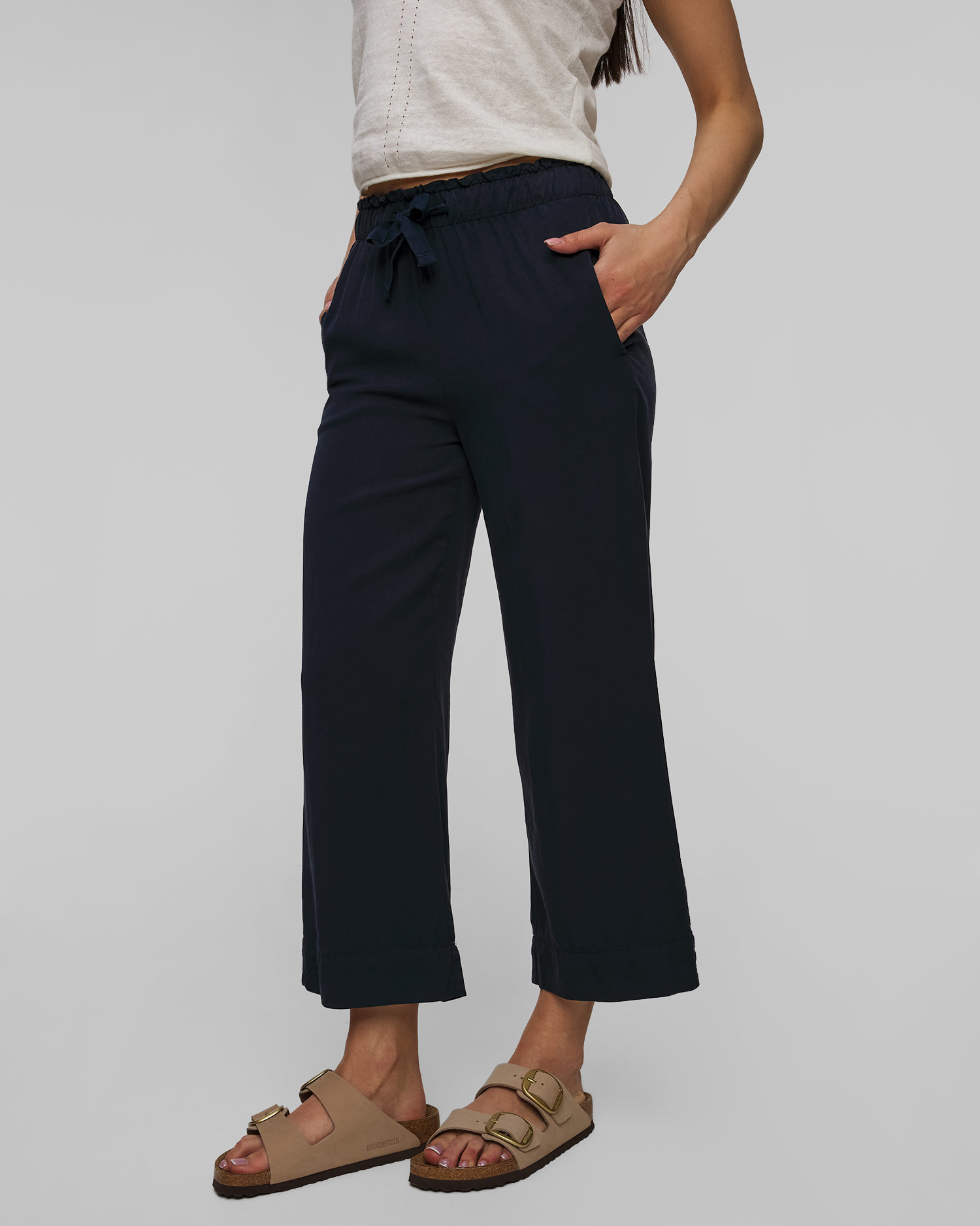 Deha Crop Damenhose aus Lyocell in Marineblau
