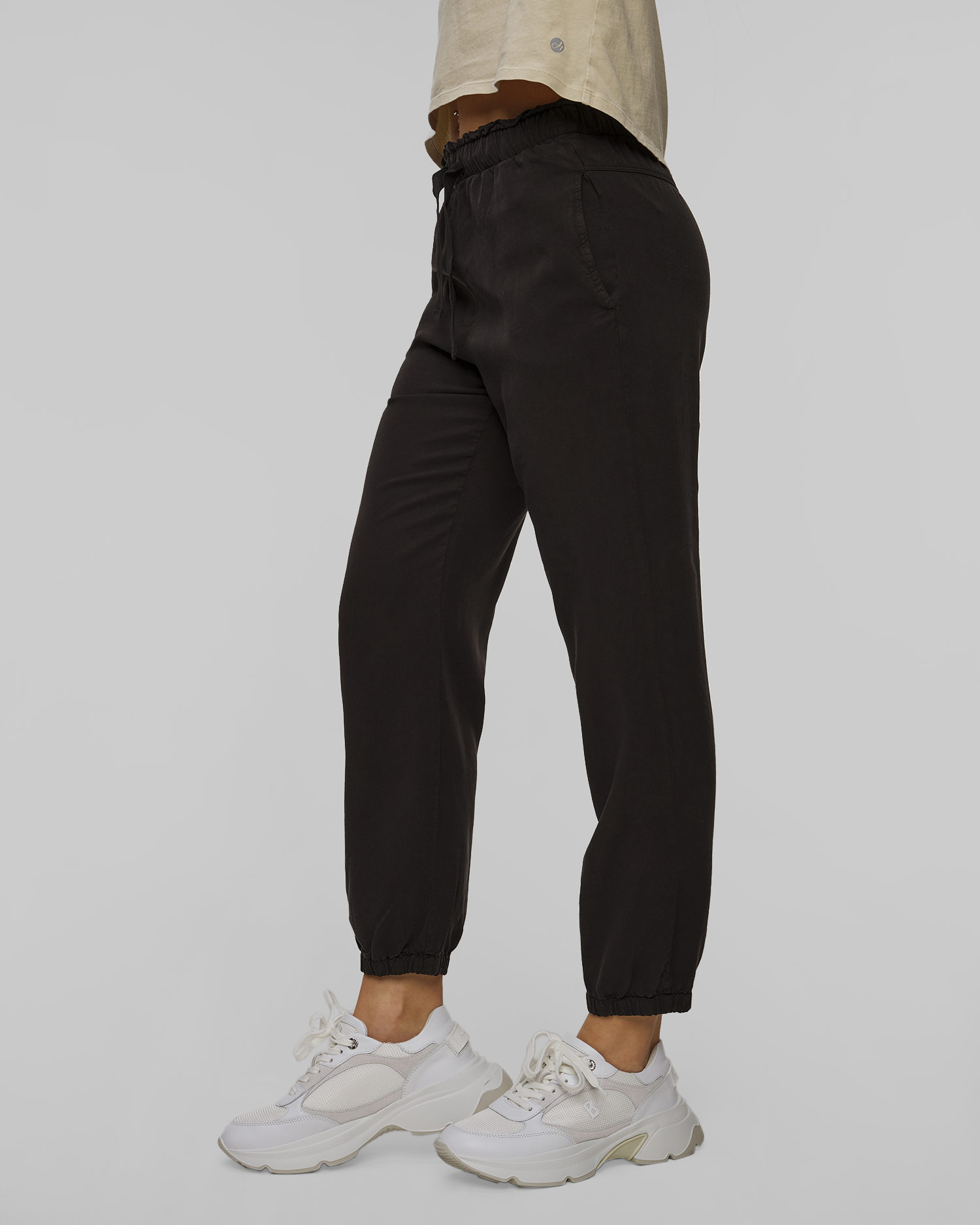 Pantalon noir pour femmes Deha en twill TENCEL Lyocell