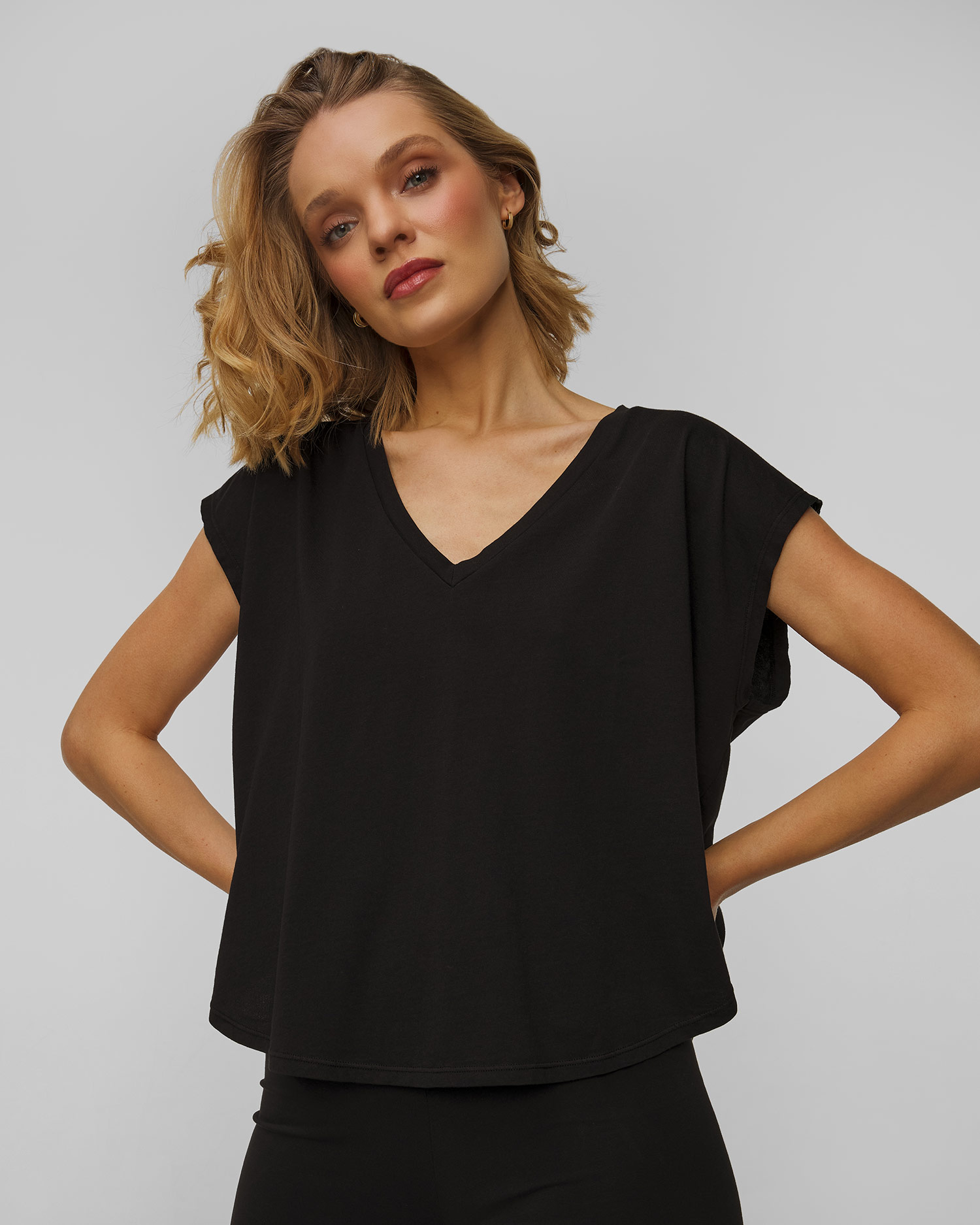 T-shirt noir pour femmes Deha