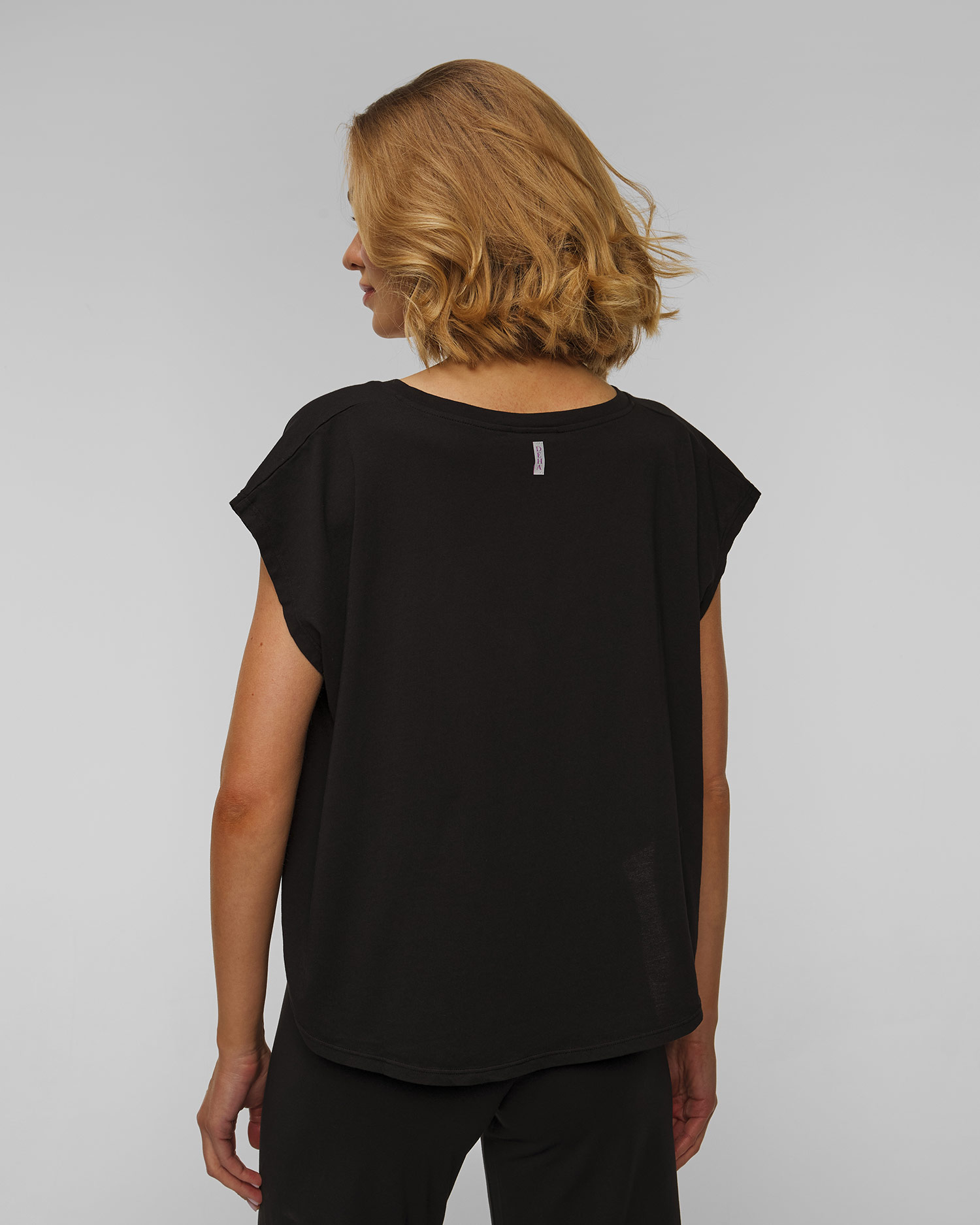 T-shirt noir pour femmes Deha