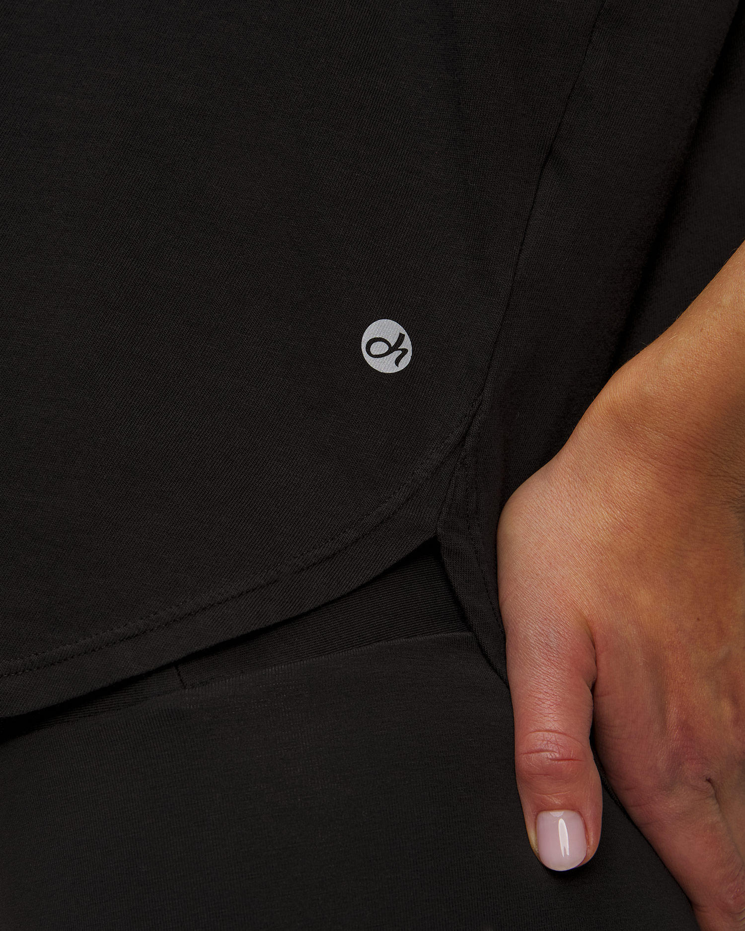 T-shirt noir pour femmes Deha