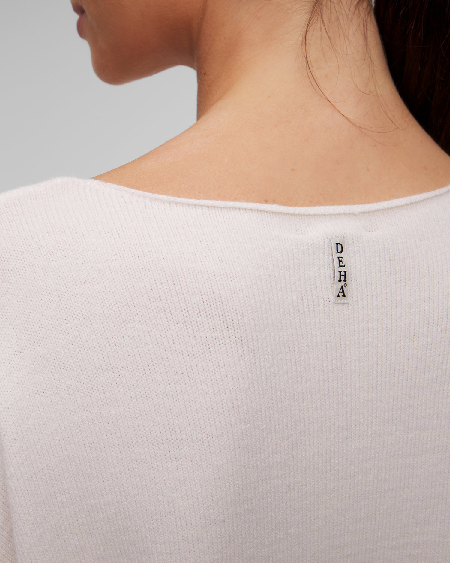 Dámsky sveter z viskózy Deha