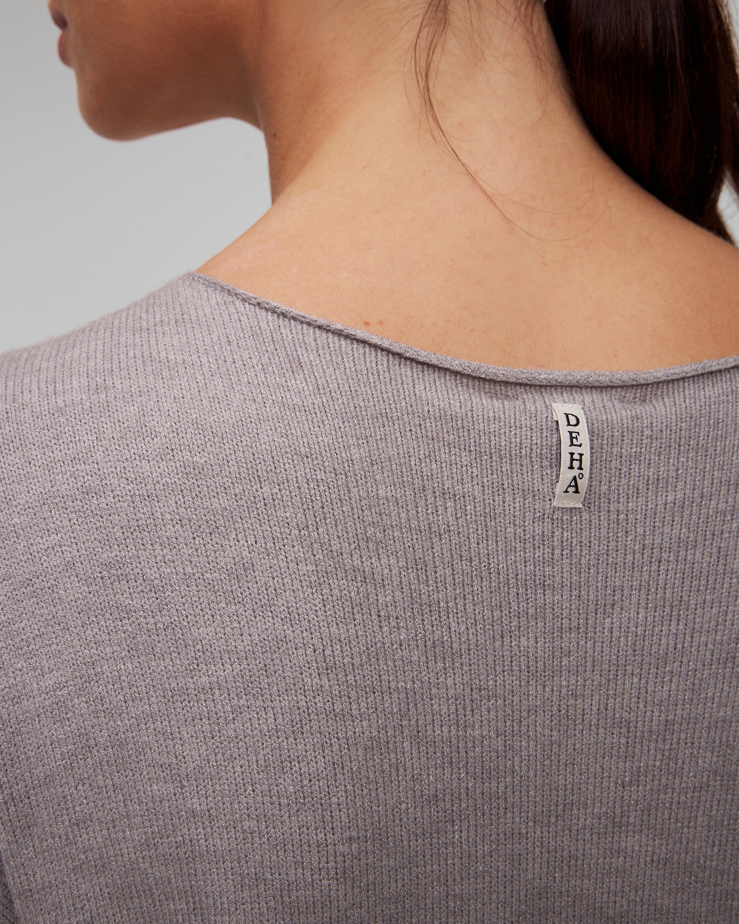 Dámsky sveter z viskózy Deha