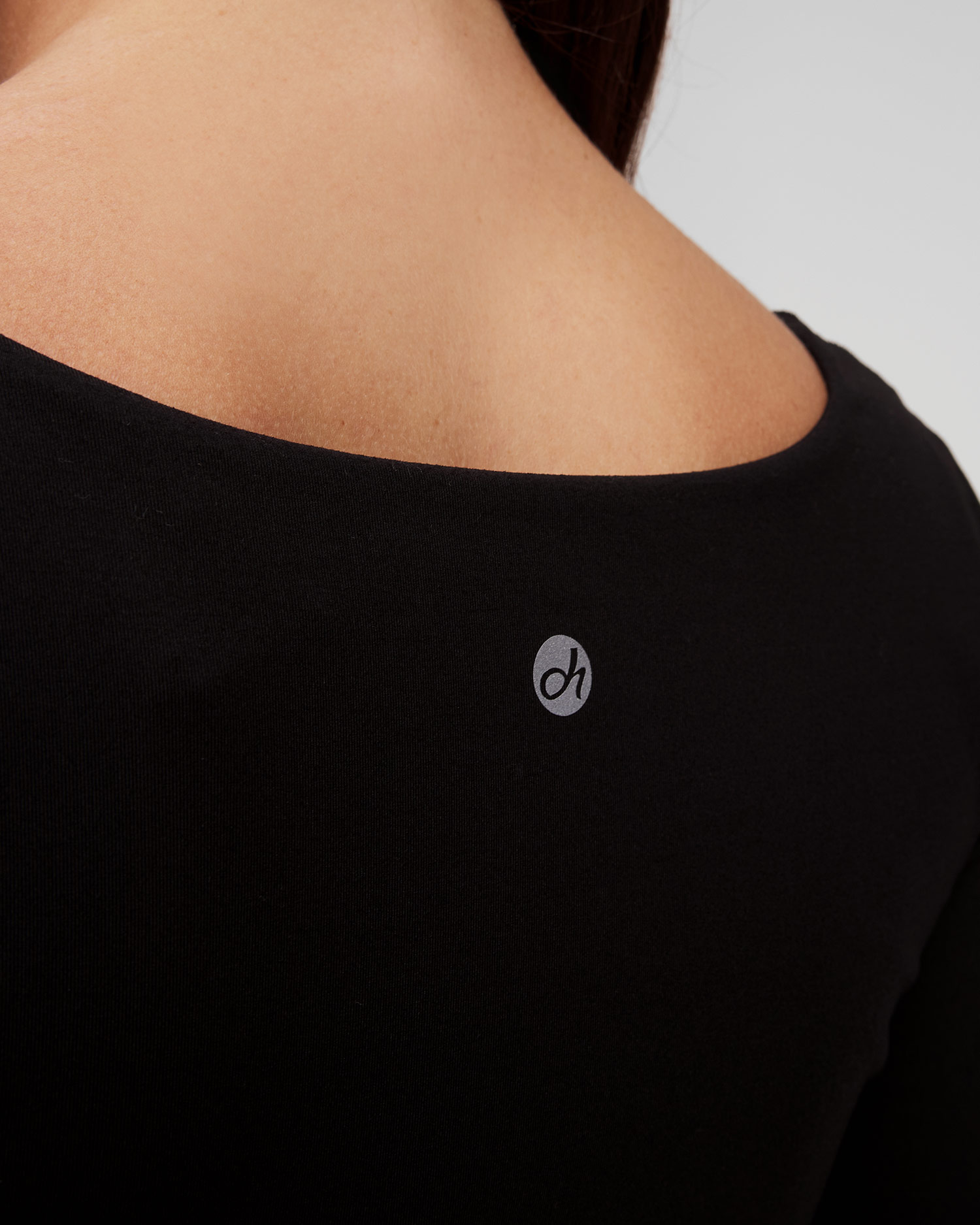 Women's black crop top Deha