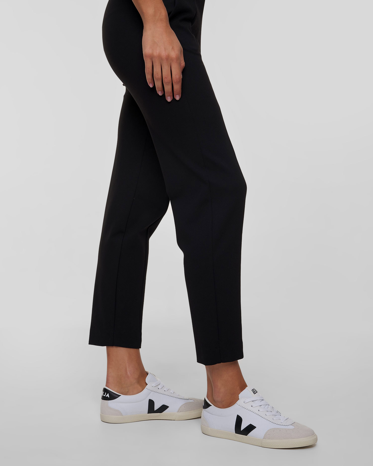 Deha Damenhose in Schwarz