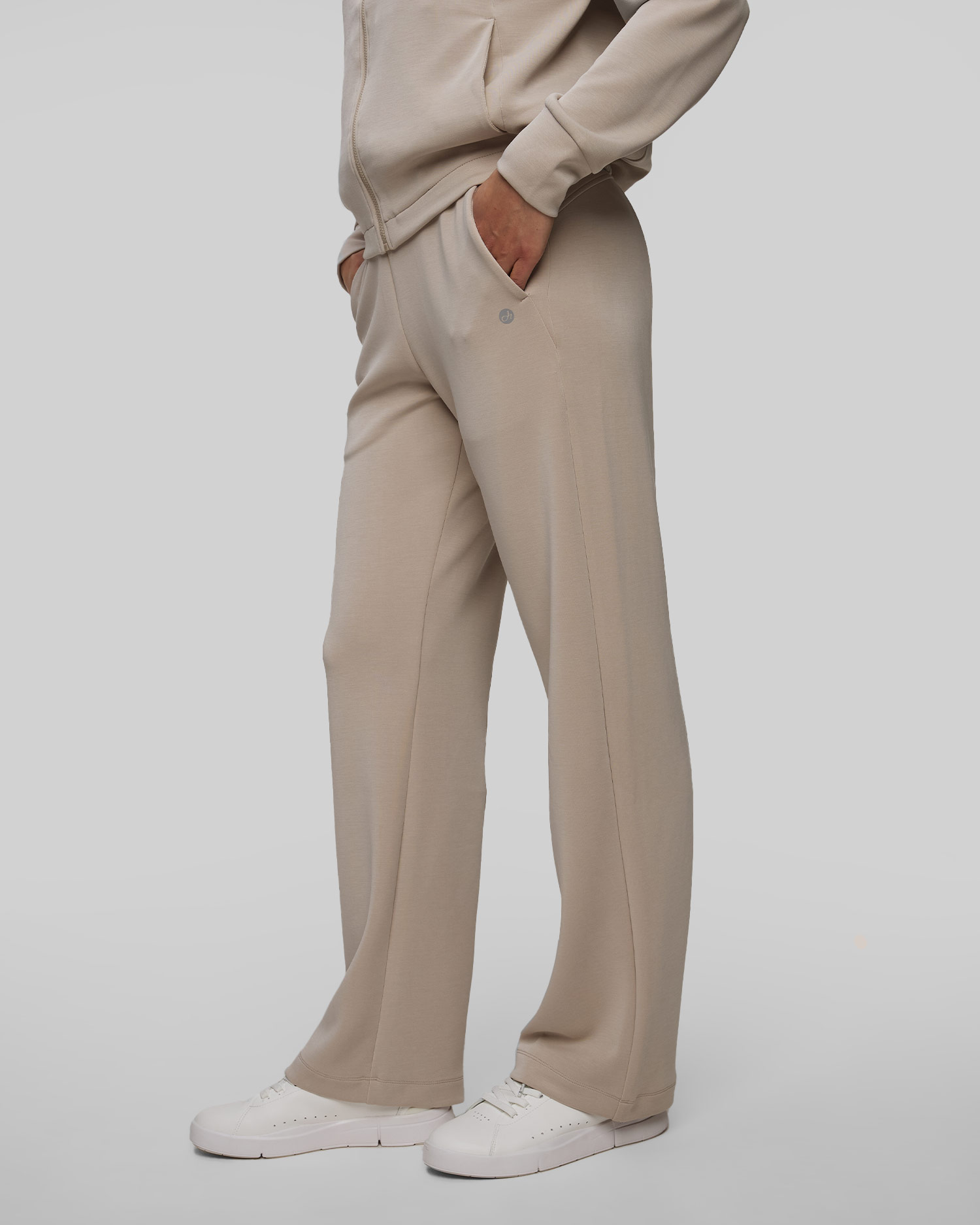 Pantaloni de trening bej din modal pentru femei Deha