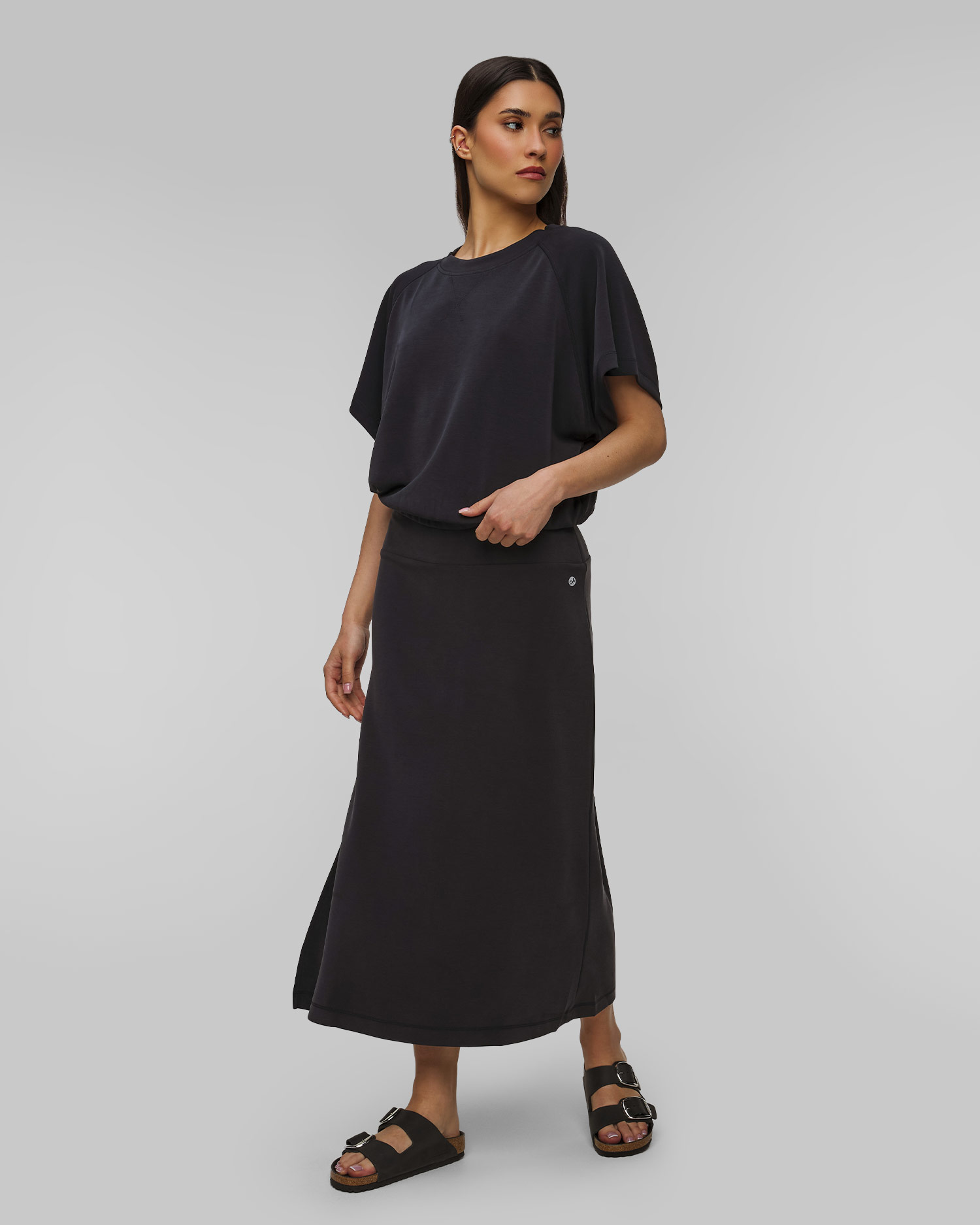 Čierna dlhá sukňa s modalom Deha