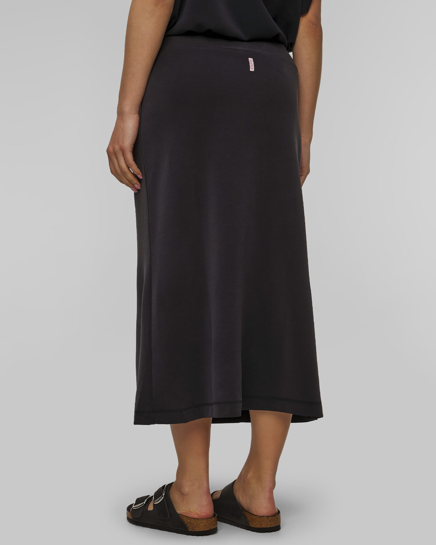 Čierna dlhá sukňa s modalom Deha