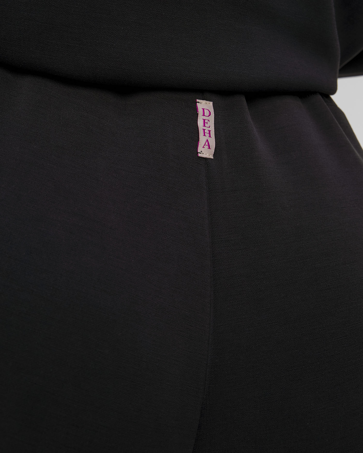 Dámske modálne bermudy Deha