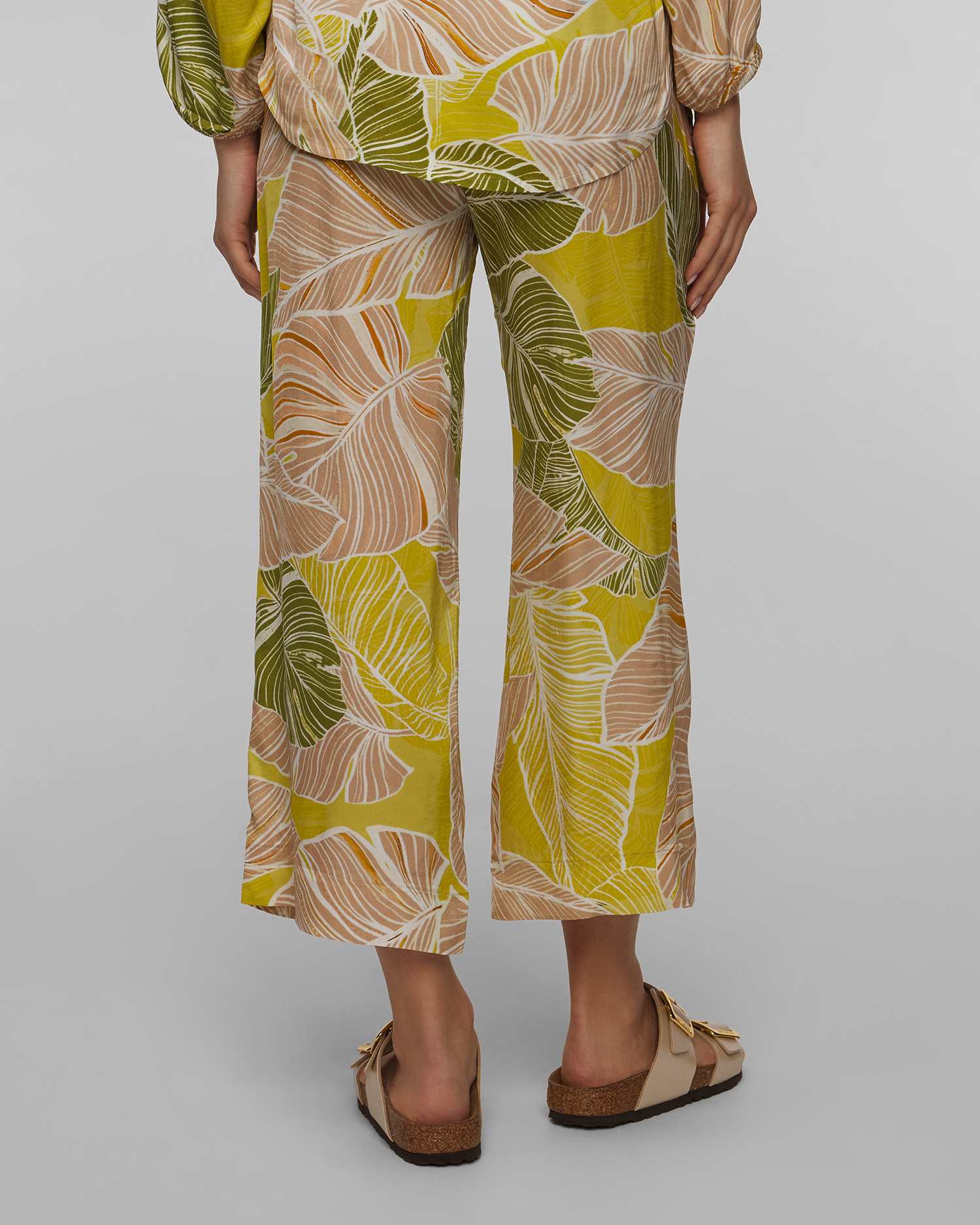 Pantaloni crop in viscosa a foglie da donna Deha
