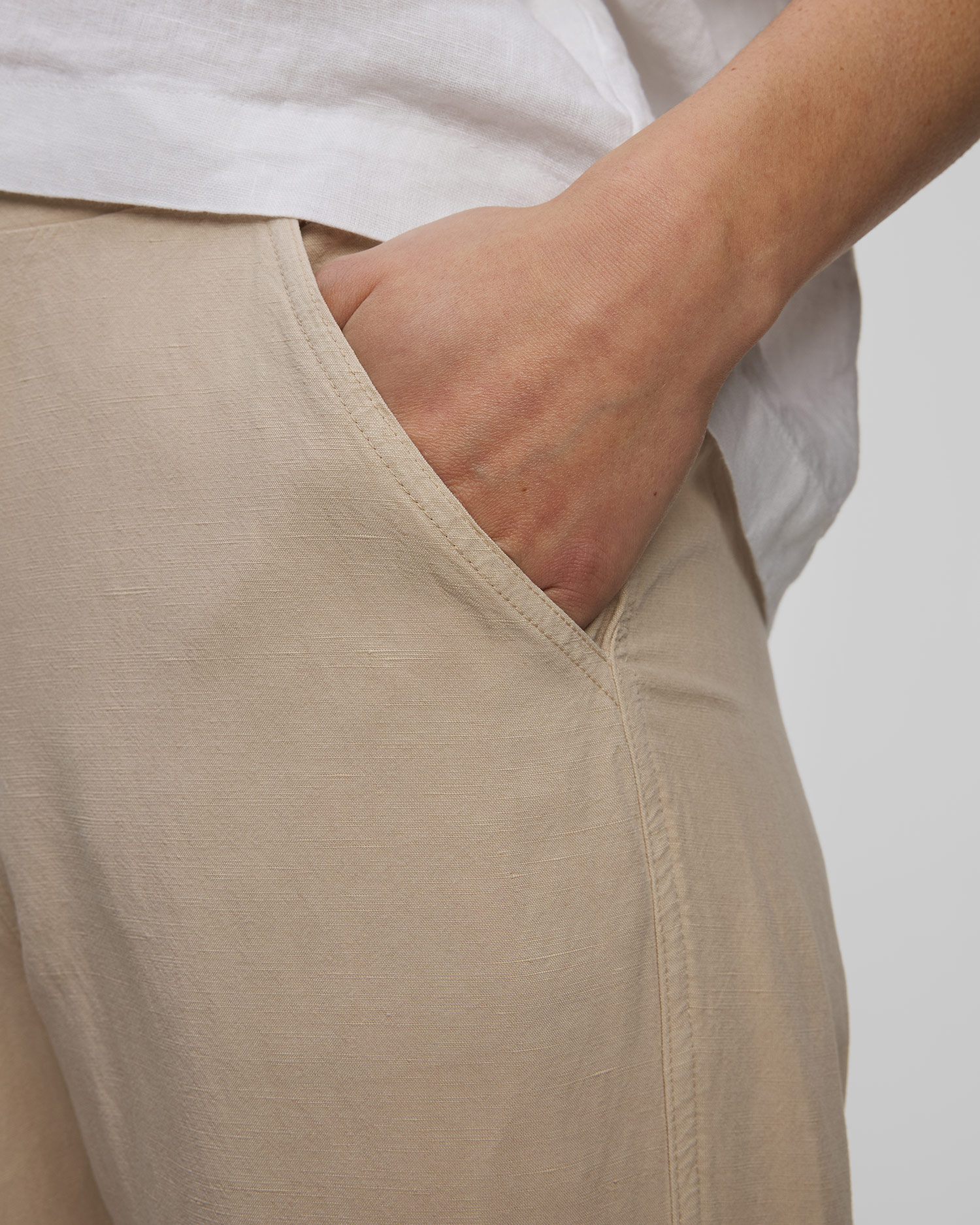 Pantaloni bej din lyocell pentru femei  Deha