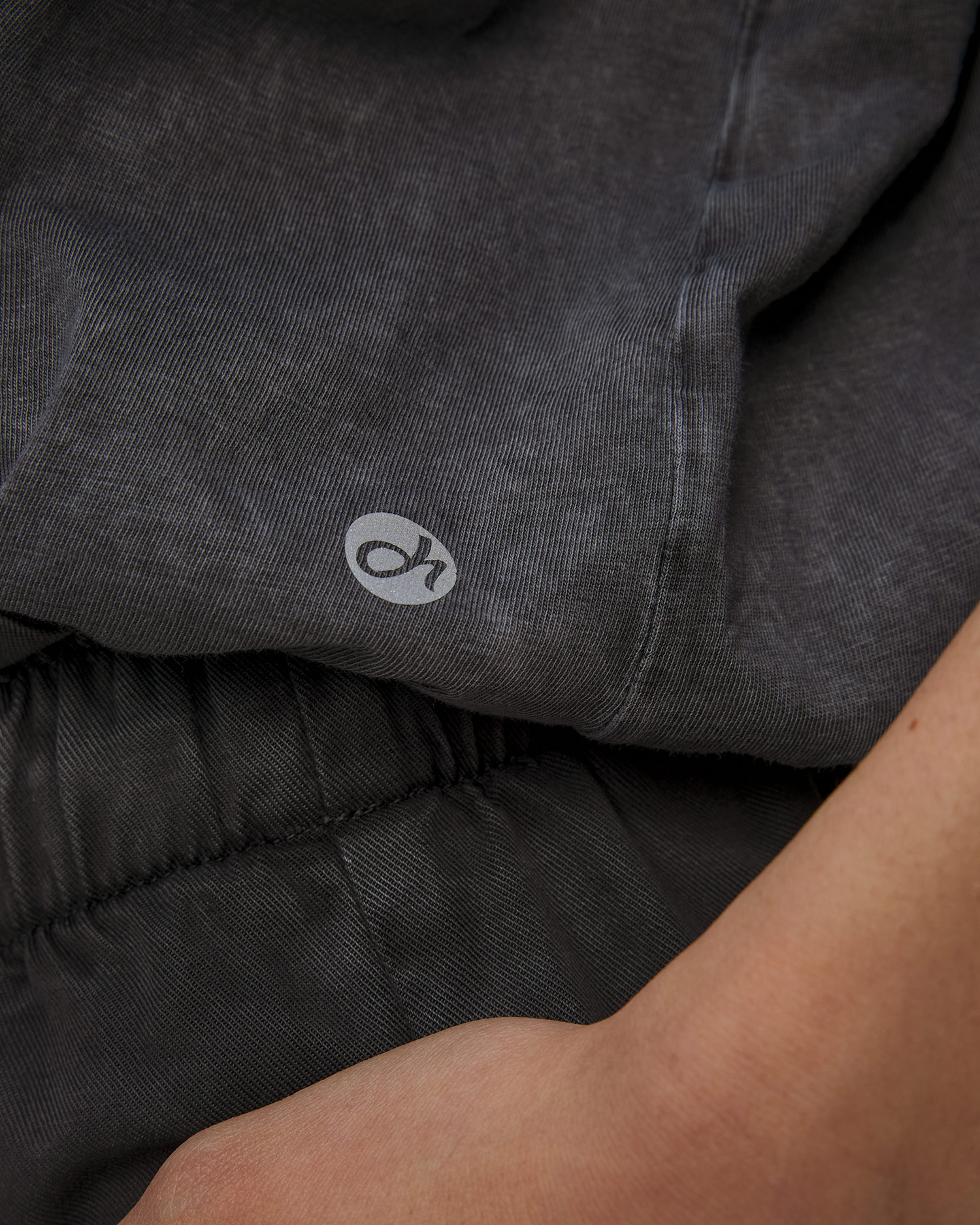 Deha Damen-Top mit Marmormuster in Grau