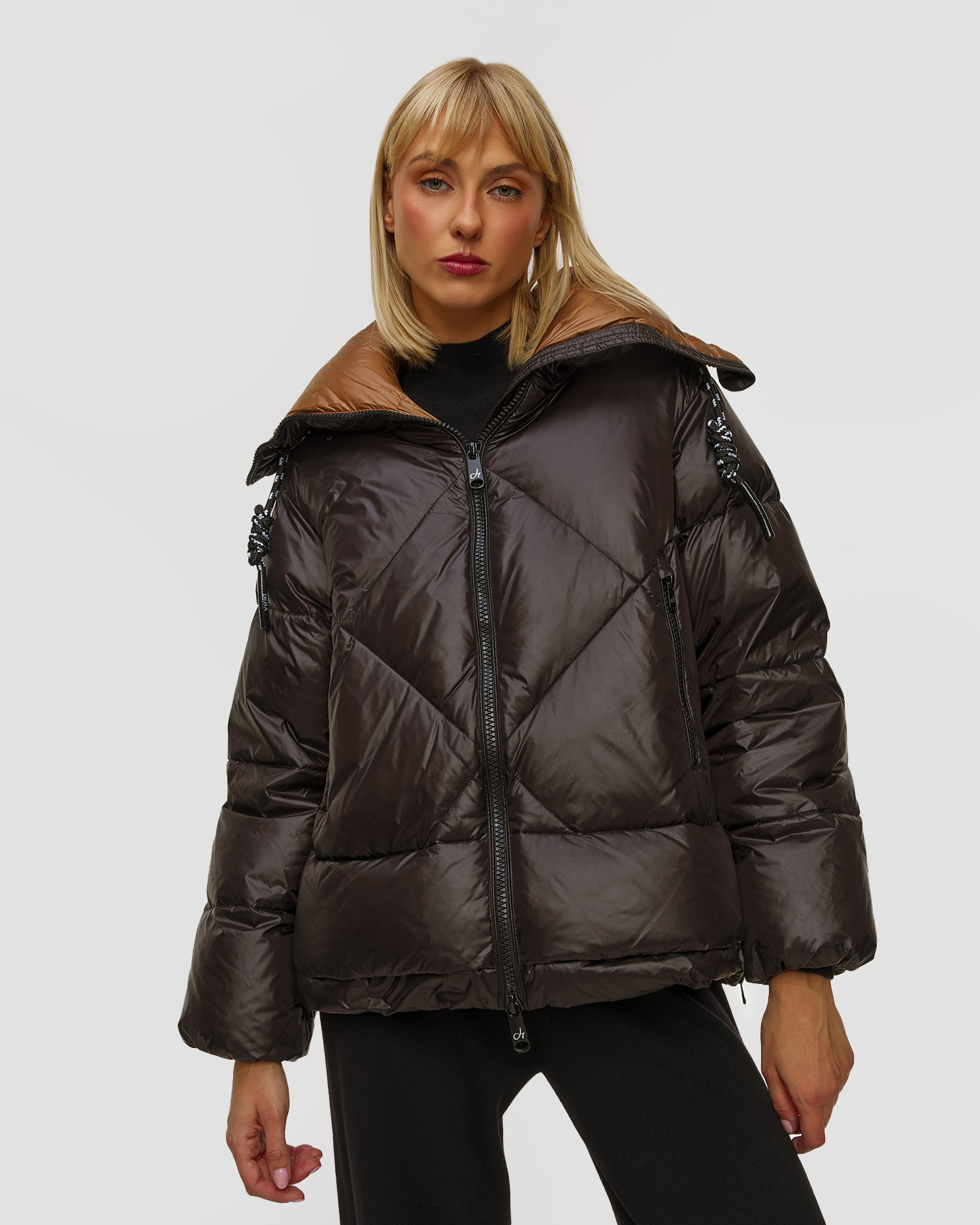 Veste en duvet noire pour femmes Deha
