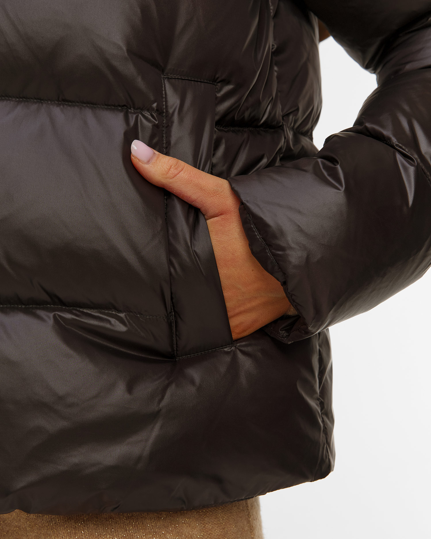 Deha Schwarze Damen-Daunenjacke