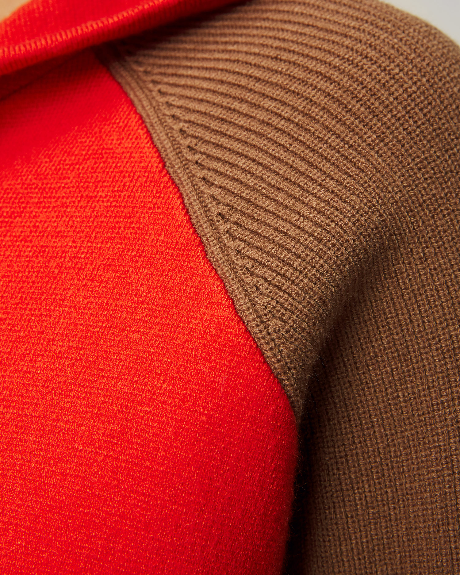 Dámsky sveter na zips z viskózy Deha