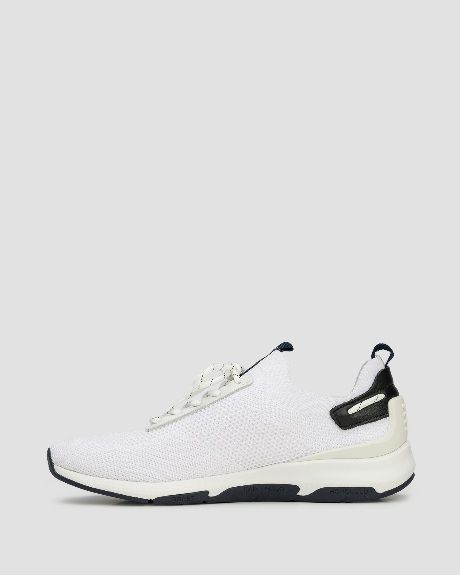 Pantofi albi pentru femei TBS Jellina