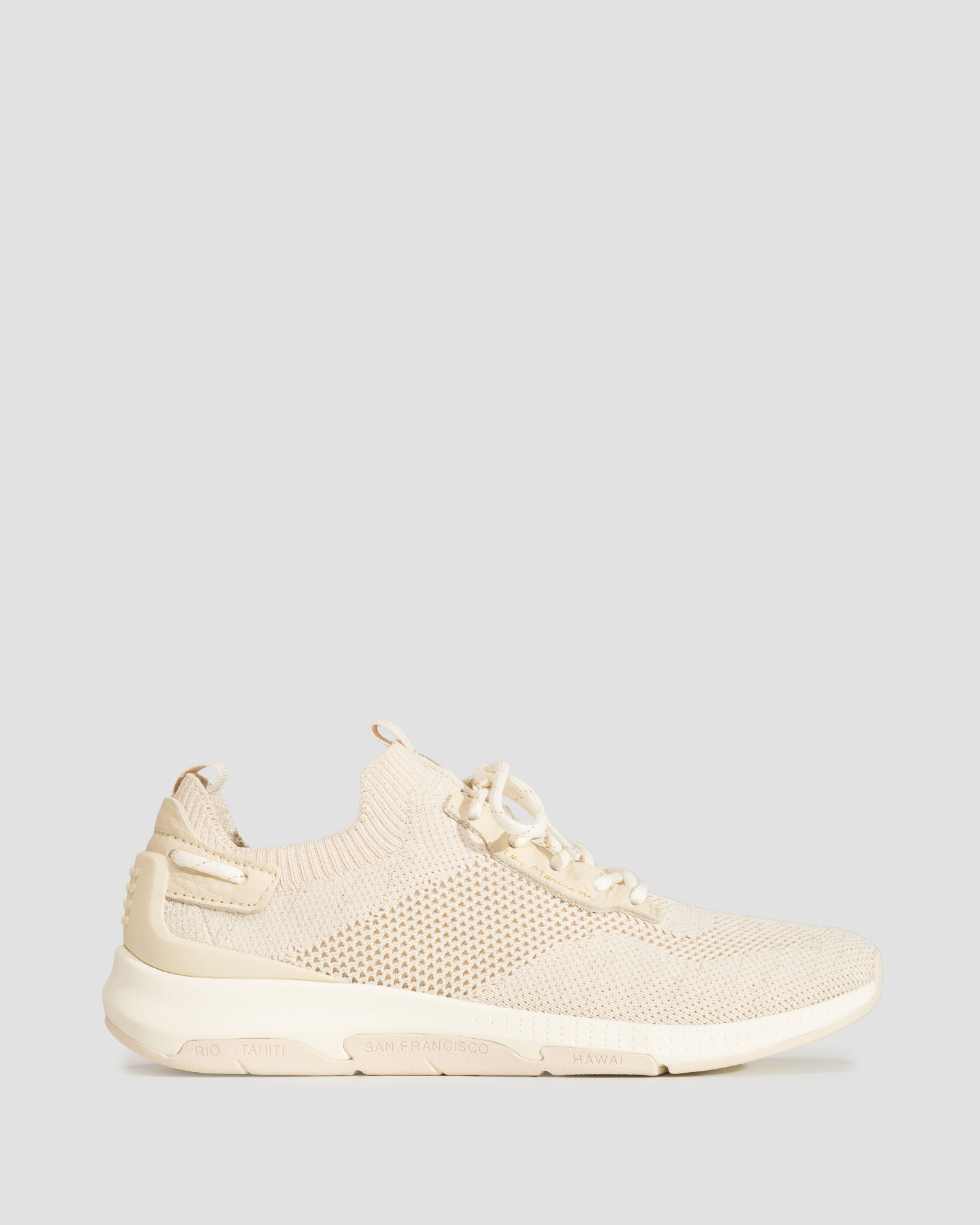 Beżowe buty damskie TBS Jellina