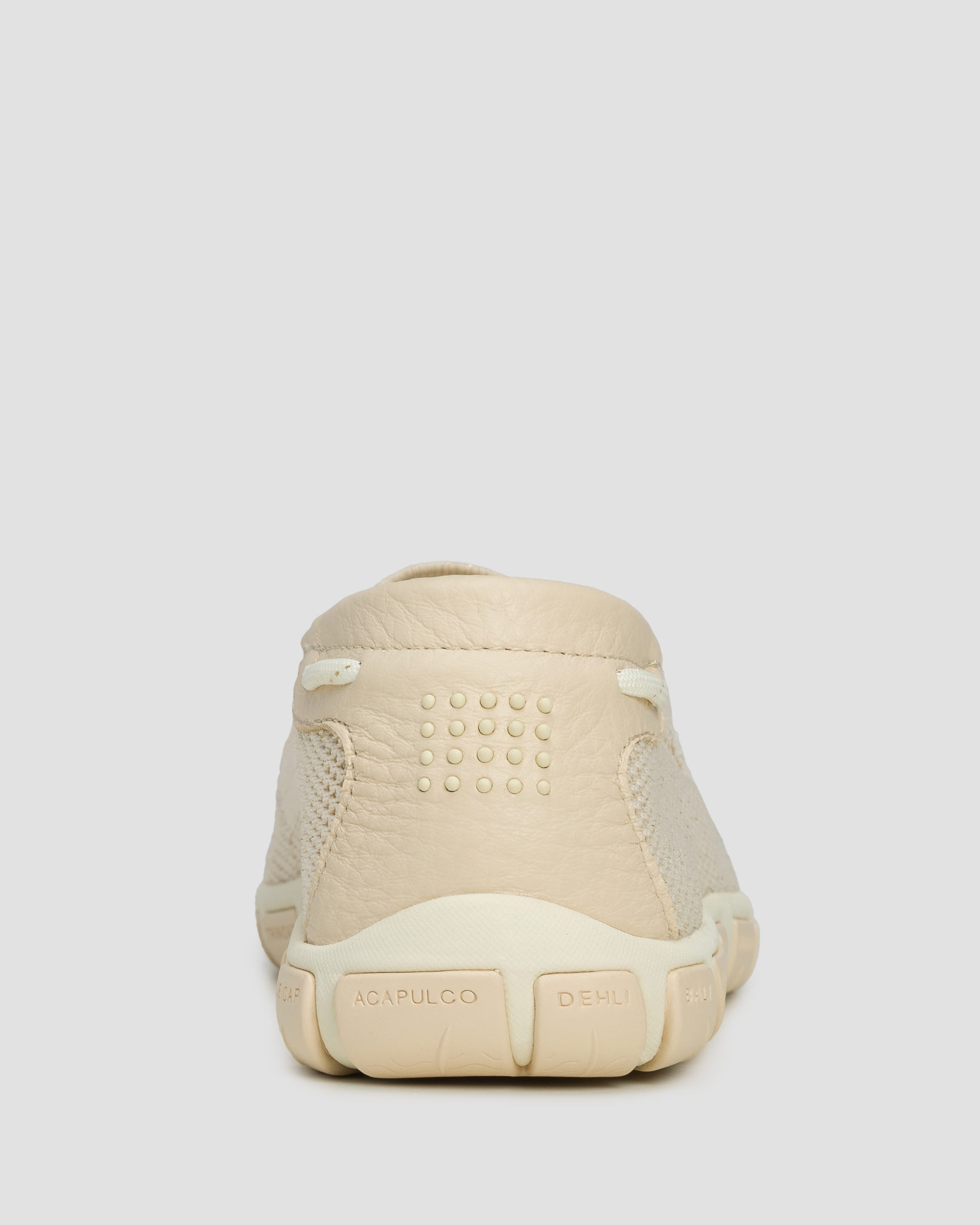 Beżowe buty damskie TBS Jellina