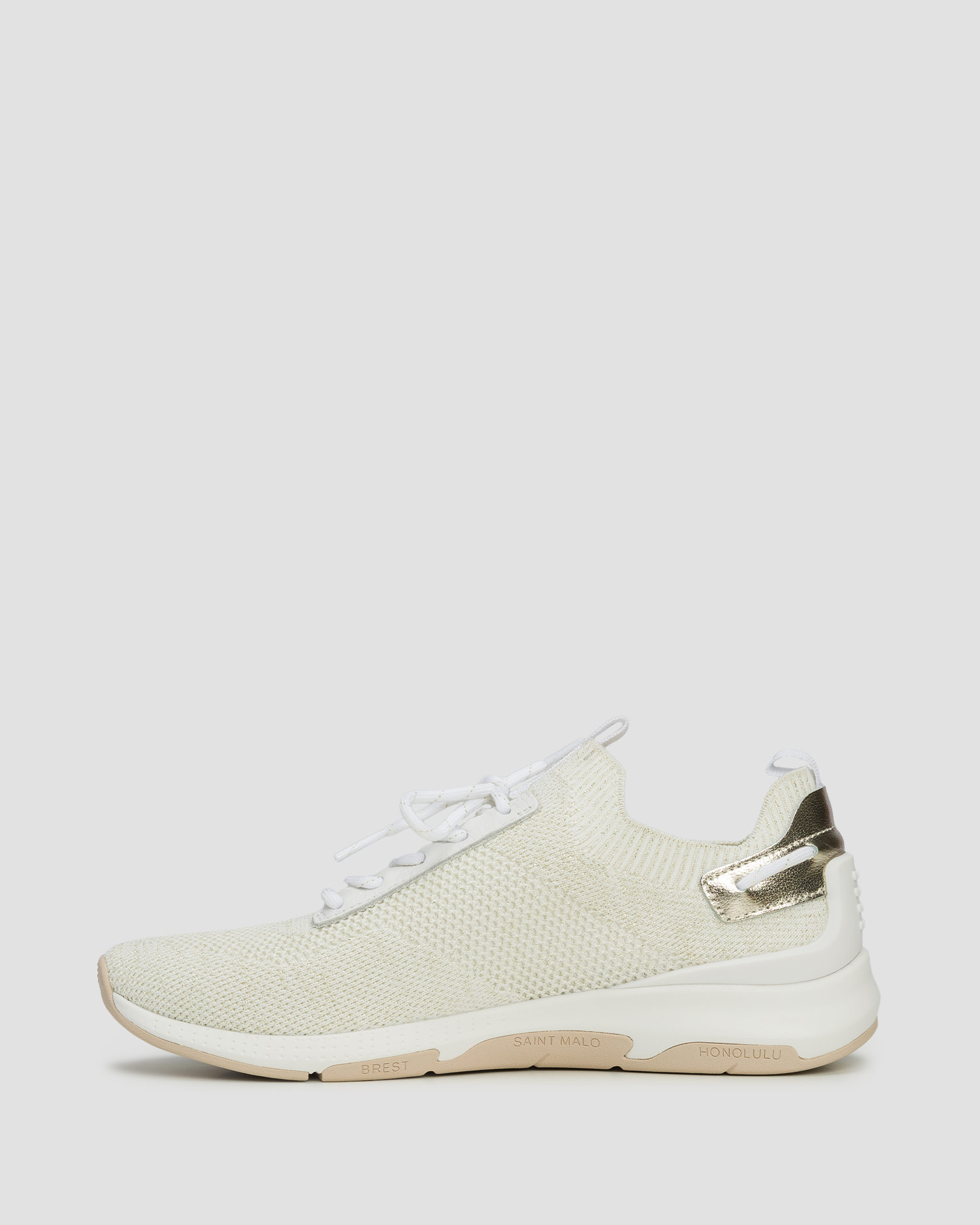 Beżowe buty damskie TBS Jellina