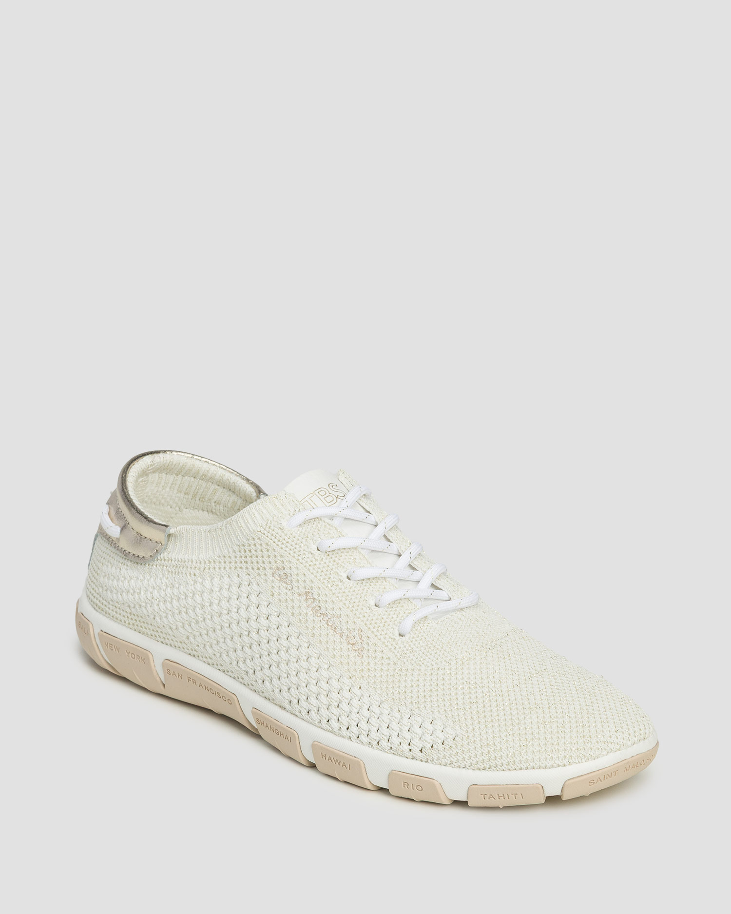 Beżowe buty damskie TBS Jazaria