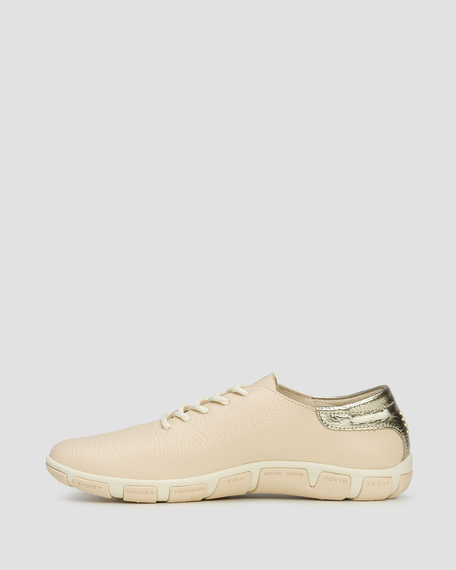 Women's beige leather shoes TBS Jazaru
