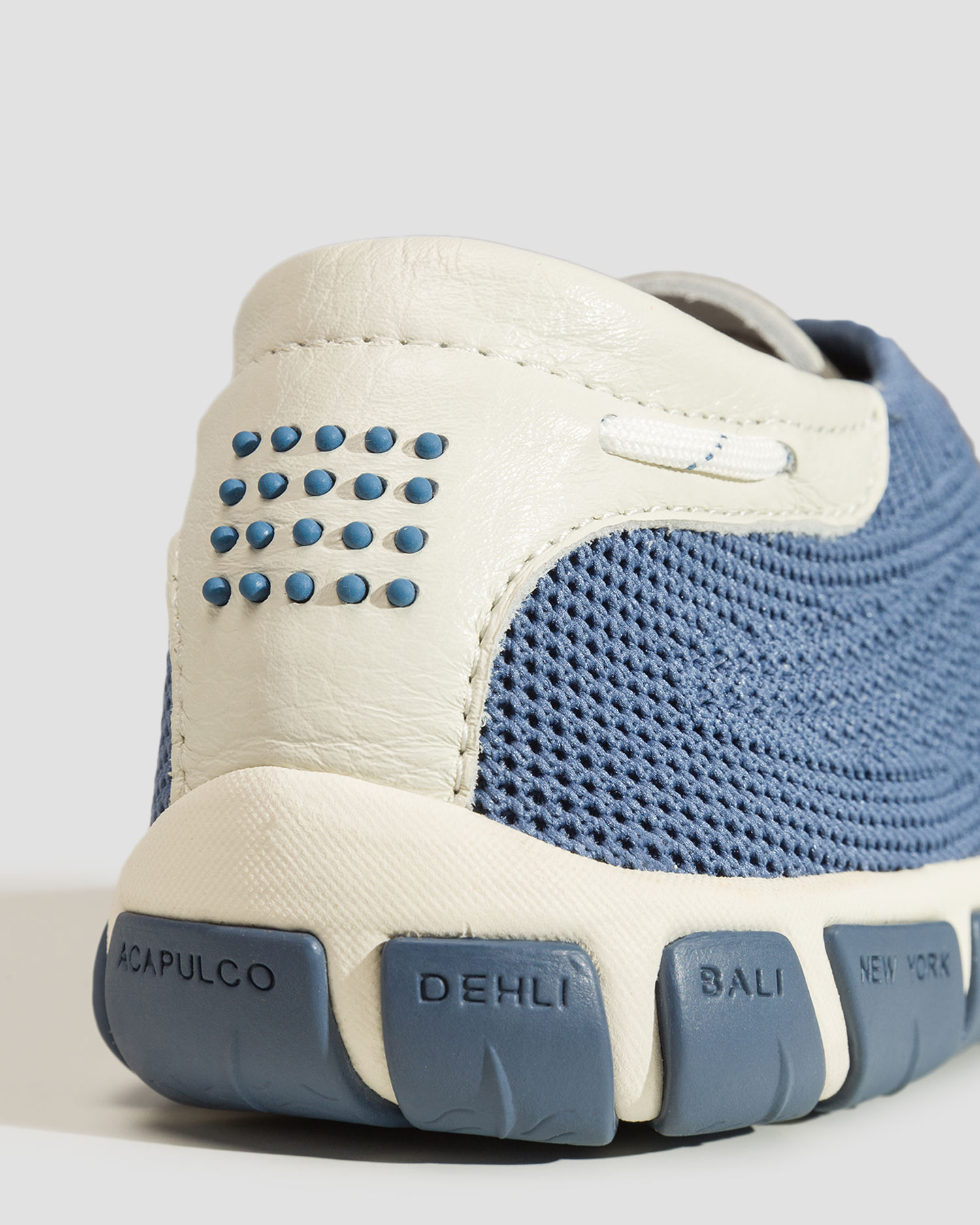 Niebieskie buty damskie TBS Jazaria