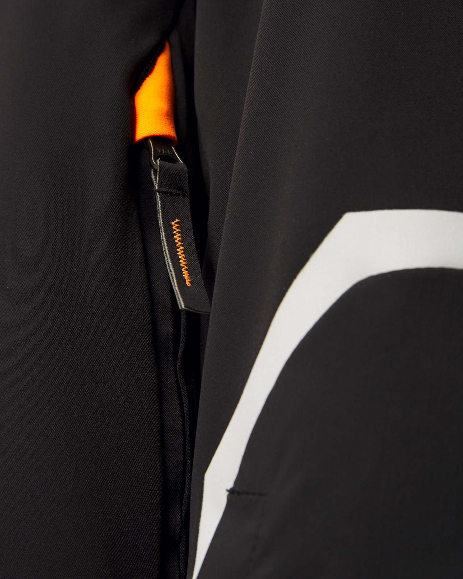 Czarna kurtka narciarska chłopięca Kjus Downforce